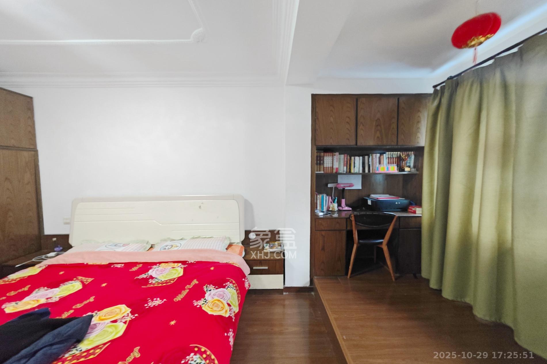 四达花苑  2室1厅1卫    41.8万卧室