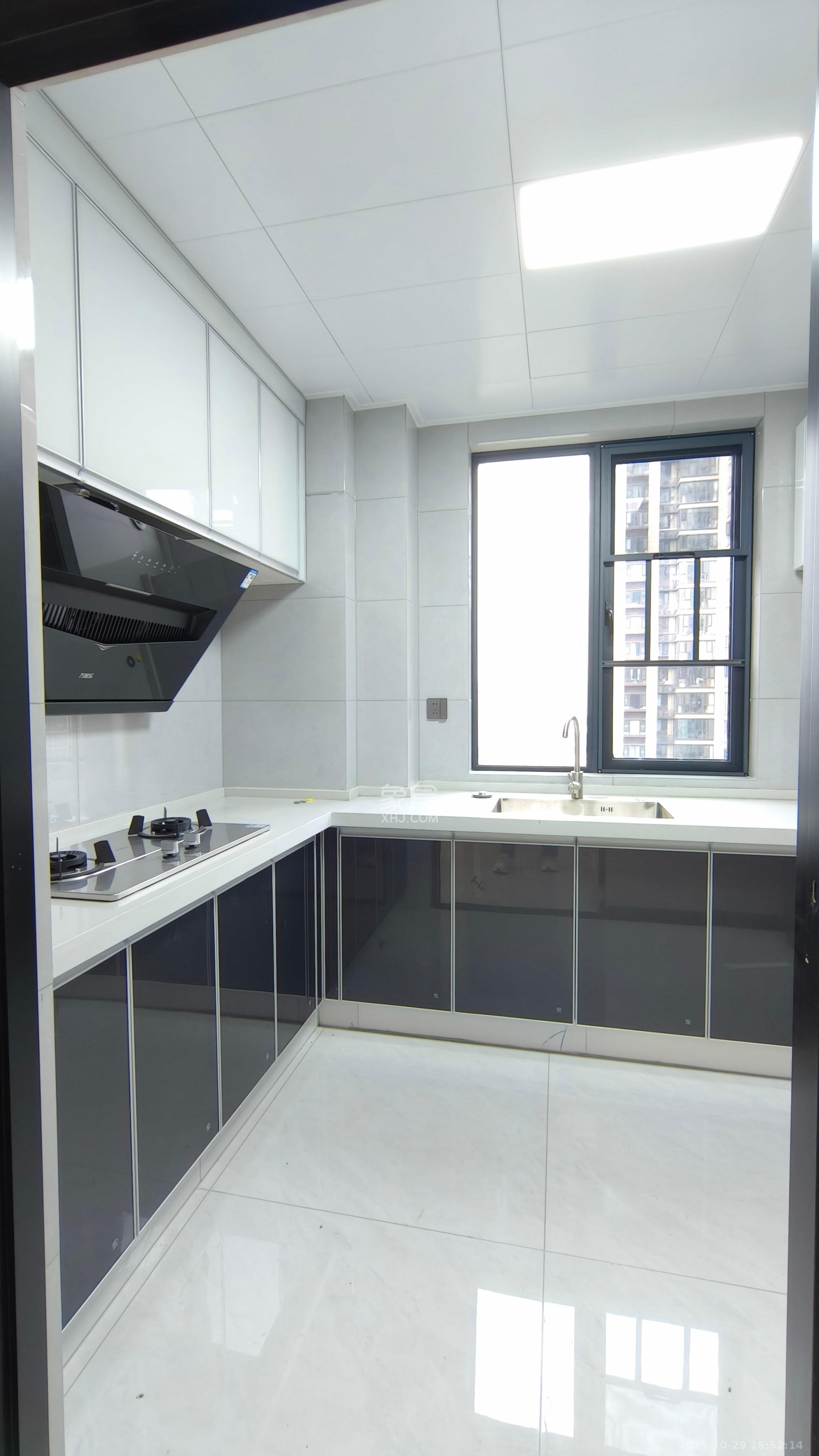 丰禧园  3室2厅2卫    3500.0元/月 丰禧园  3室2厅2卫    3500.0元/月室内图