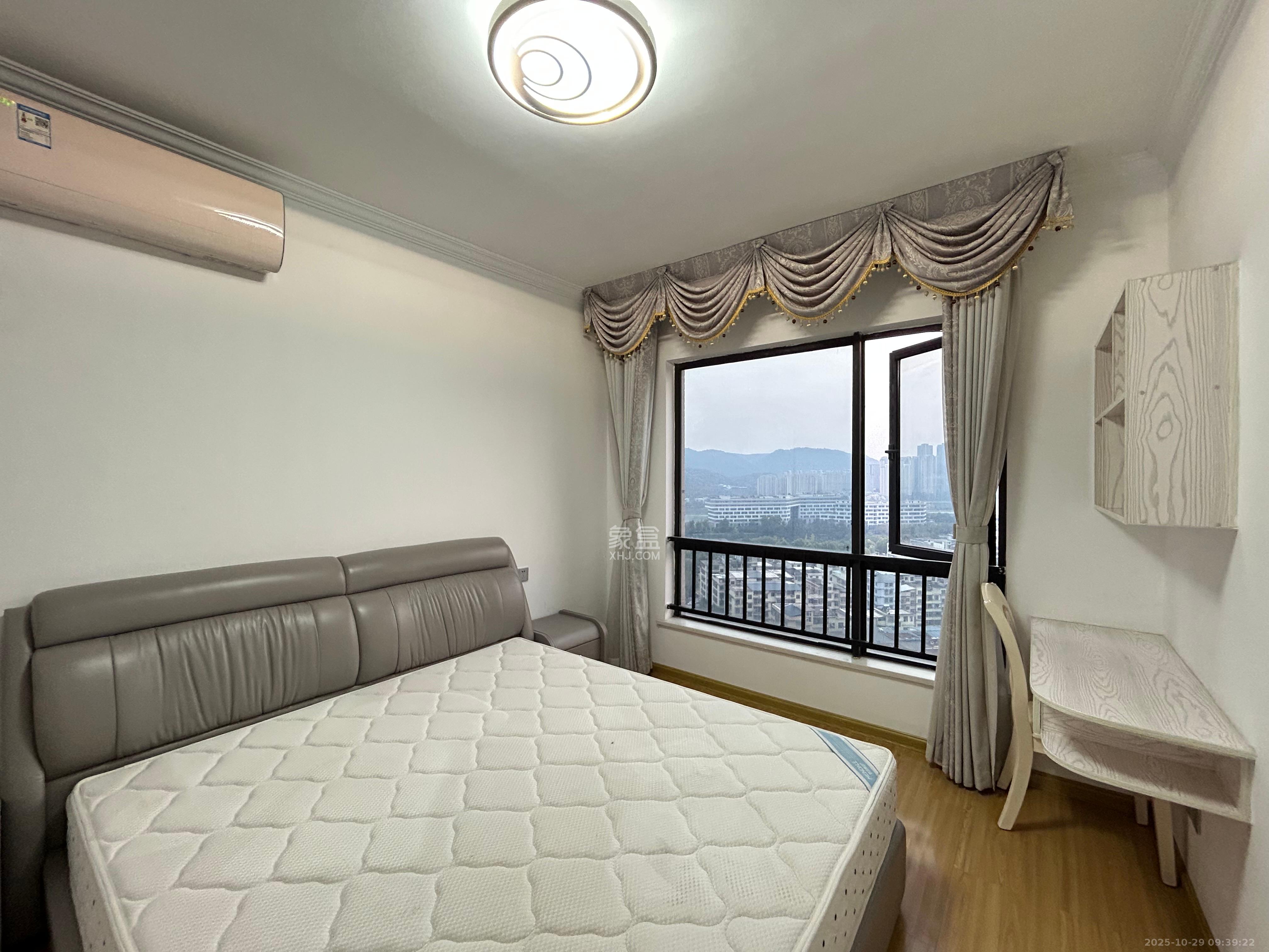 达美D6区  2室1厅1卫    2800.0元/月室内图