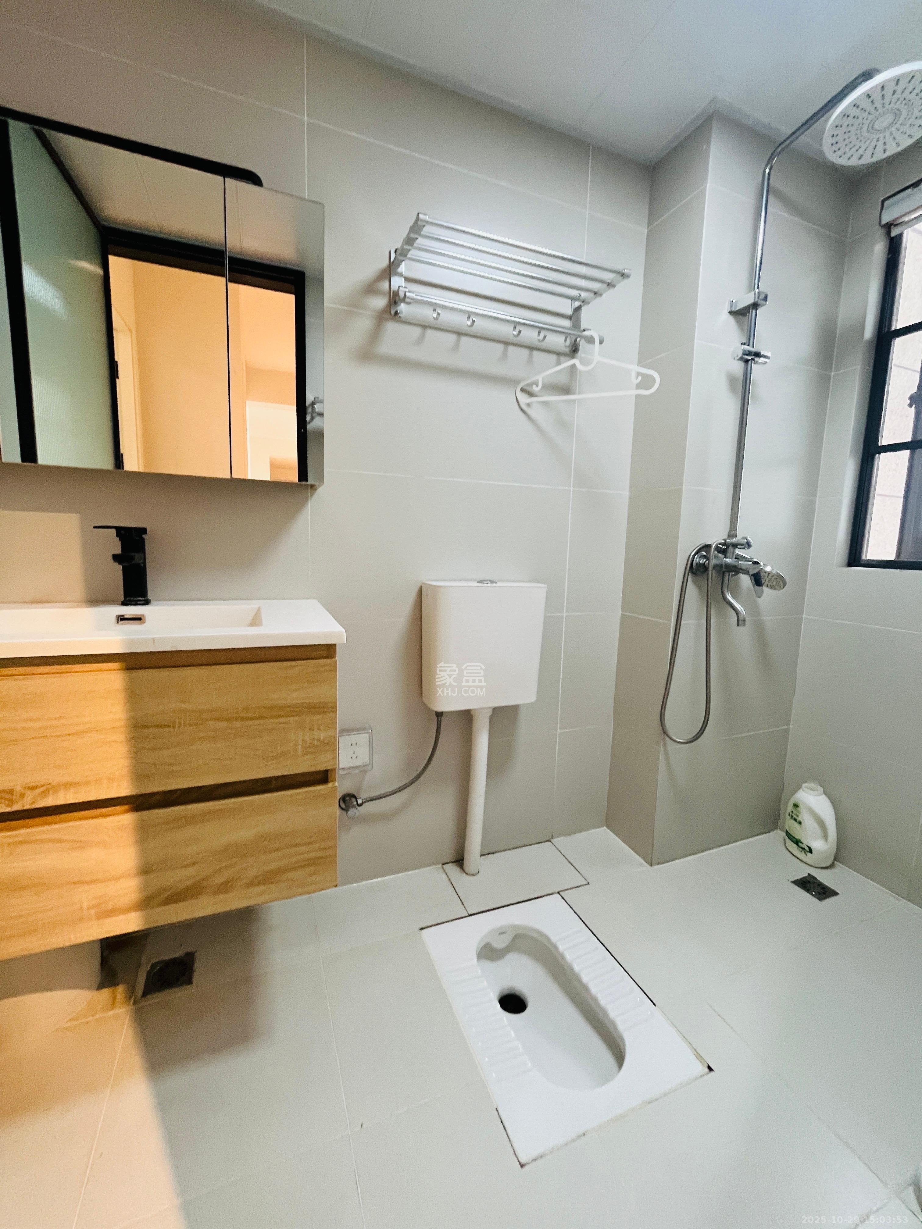 长房云尚公馆  3室2厅2卫    3000.0元/月 长房云尚公馆  3室2厅2卫    3000.0元/月室内图