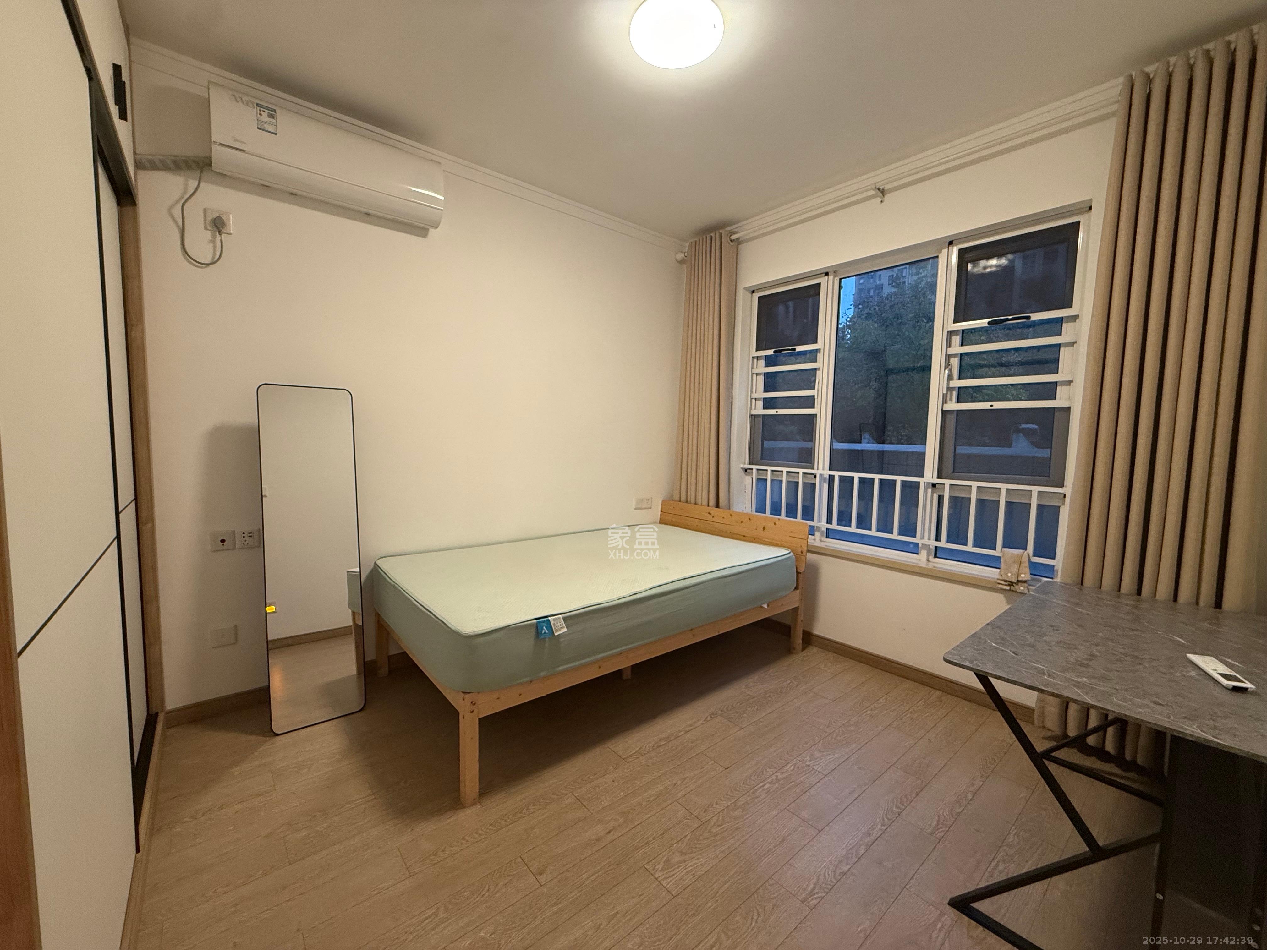 金地铂悦  3室2厅1卫    2200.0元/月 金地铂悦  3室2厅1卫    2200.0元/月室内图