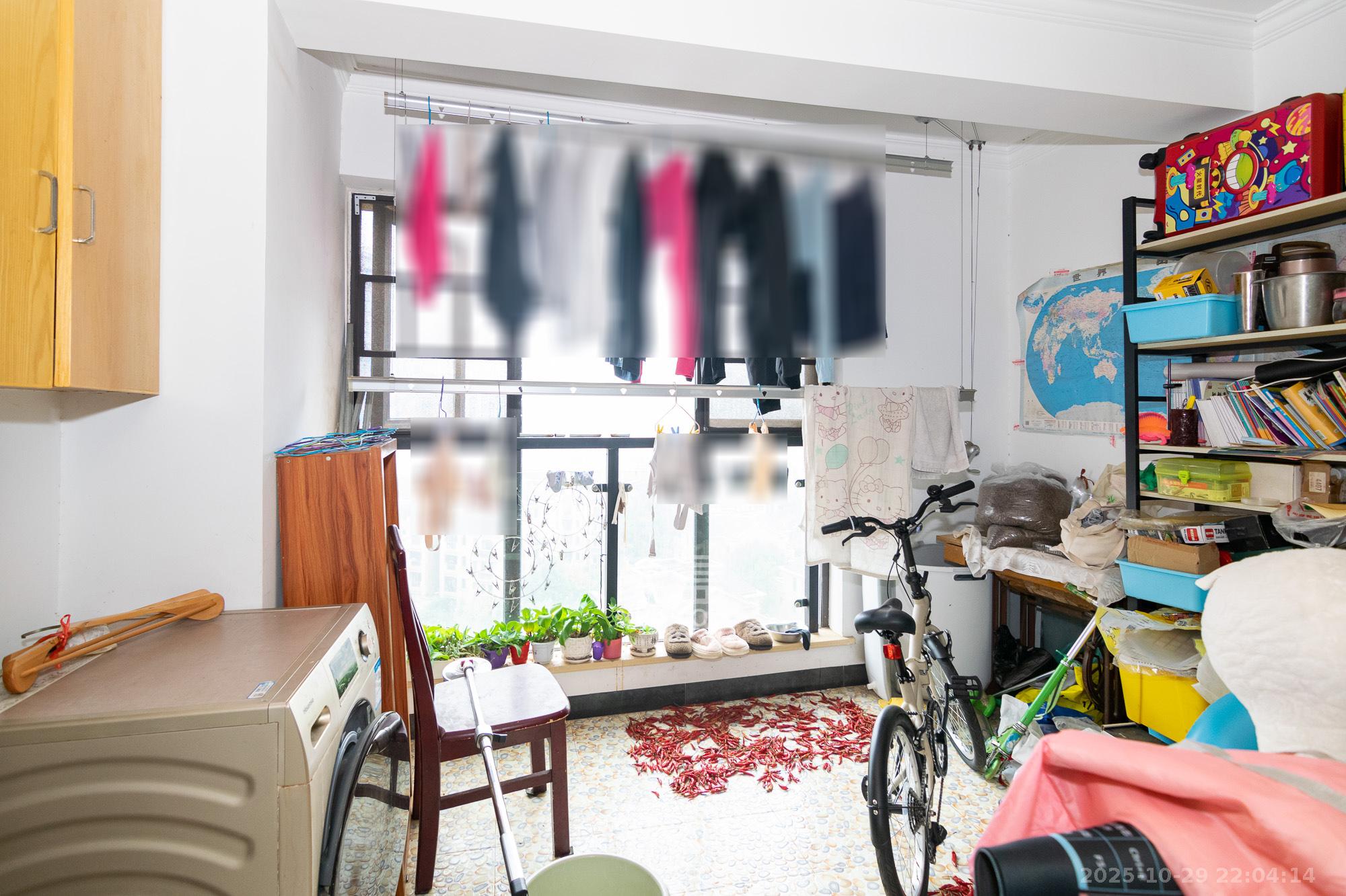 润和紫郡一期  3室2厅2卫    72.0万阳台