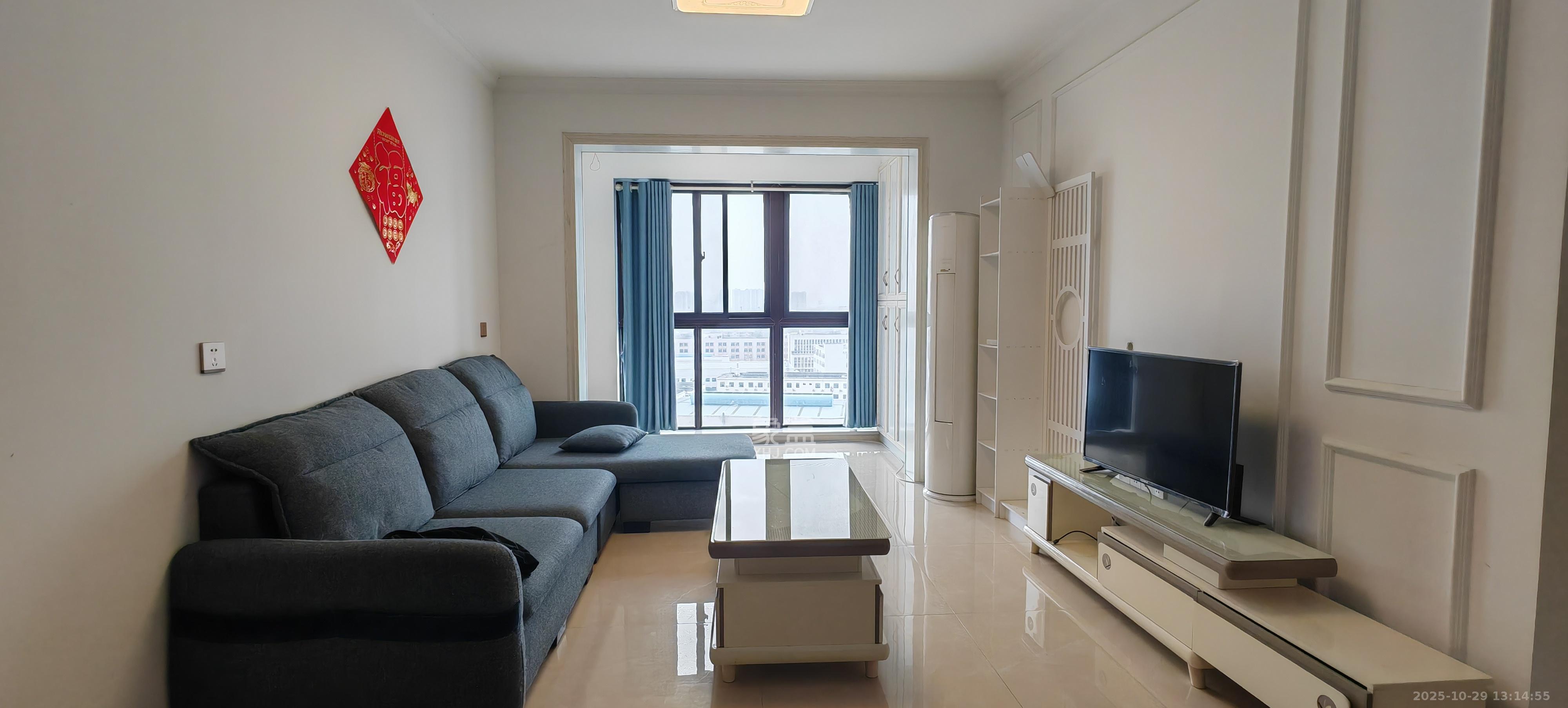 东方美地  3室2厅1卫    2300.0元/月室内图