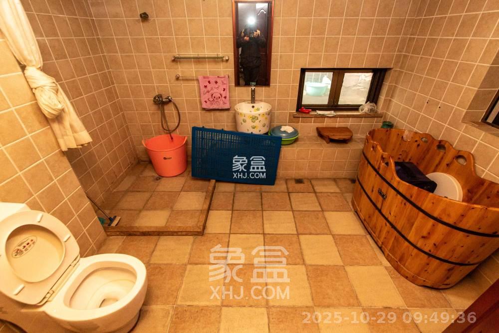 中城丽景香山园 5室2厅2卫 6000.0元/月 中城丽景香山园 5室2厅2卫 6000.0元/月室内图