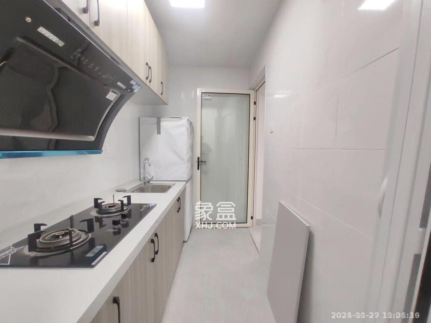 蔷薇国际 2室2厅1卫 1800.0元/月 蔷薇国际 2室2厅1卫 1800.0元/月室内图