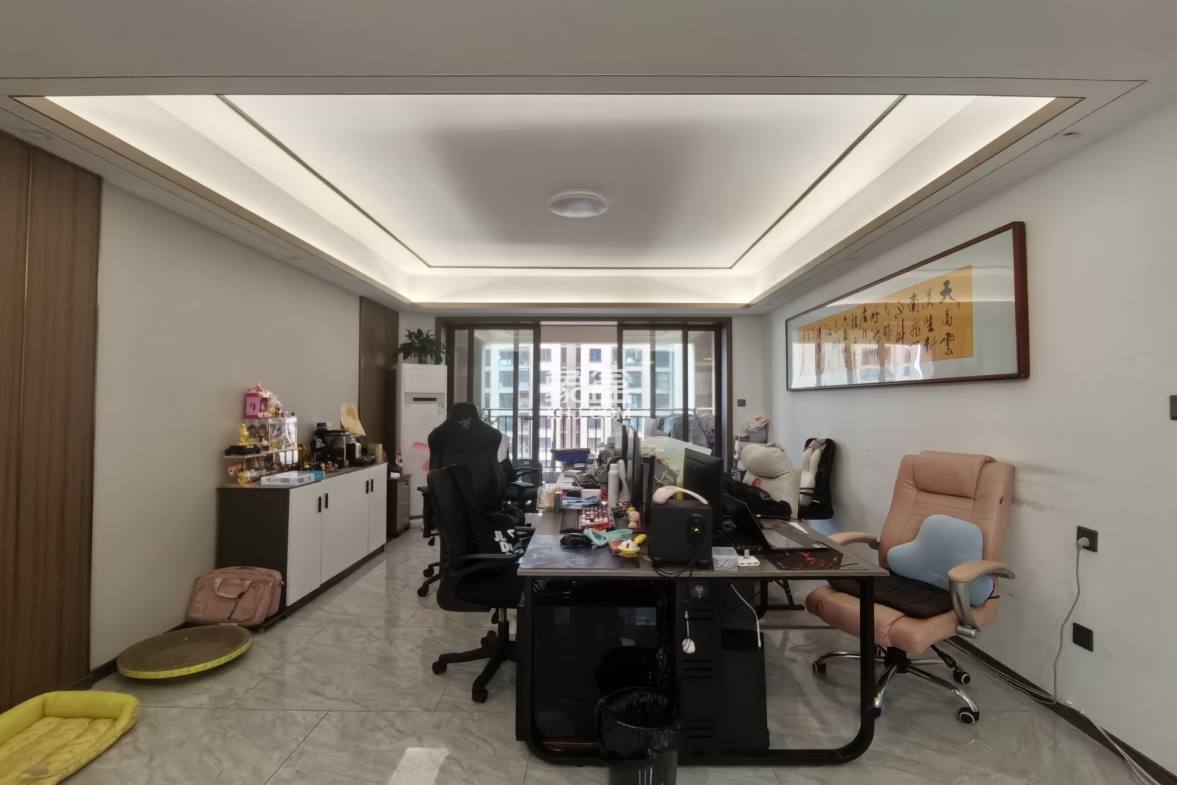 海航豪庭南苑  3室2厅2卫    4200.0元/月 海航豪庭南苑  3室2厅2卫    4200.0元/月室内图