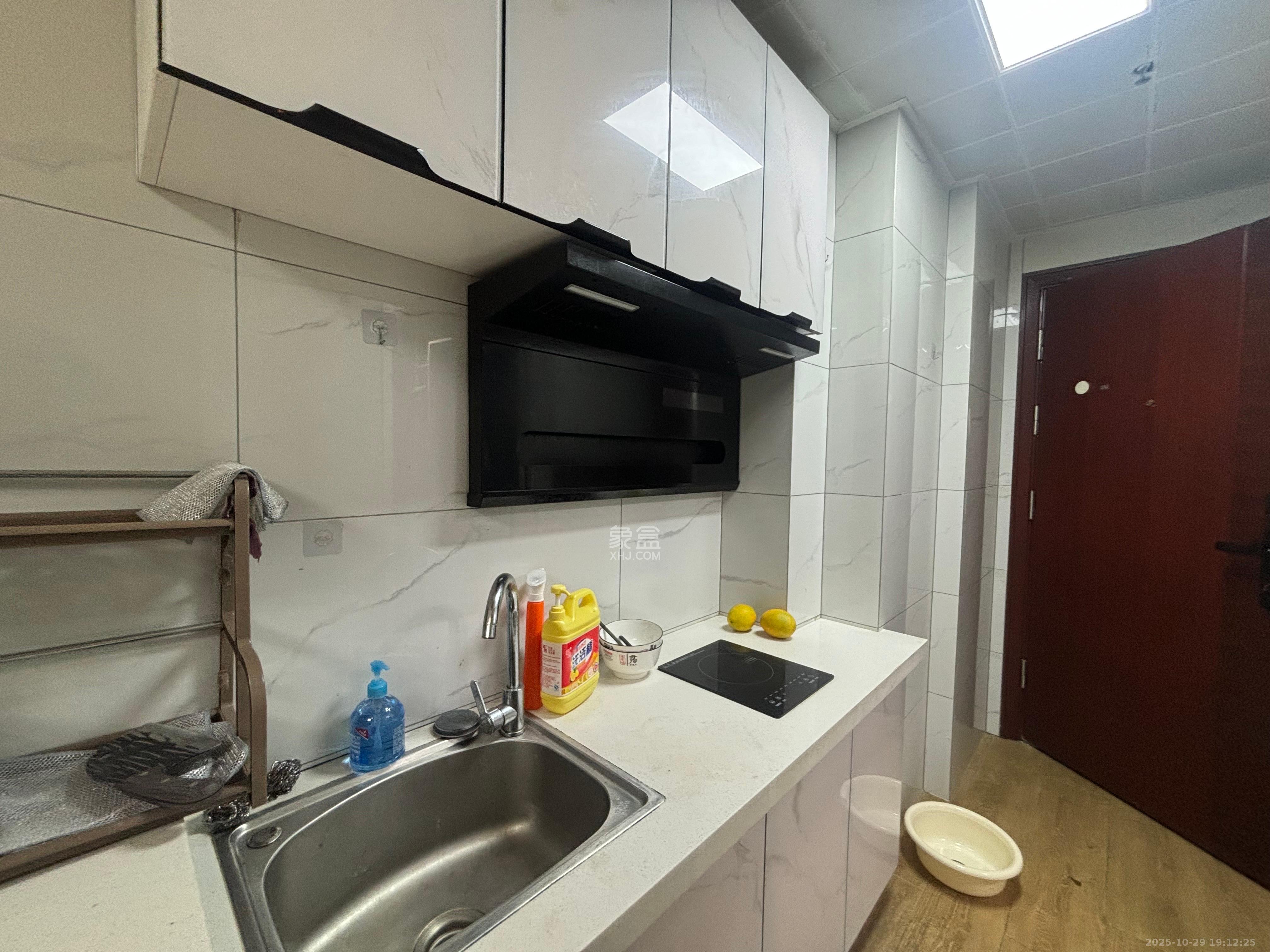 碧桂园城市之光  1室1厅1卫    1500.0元/月室内图