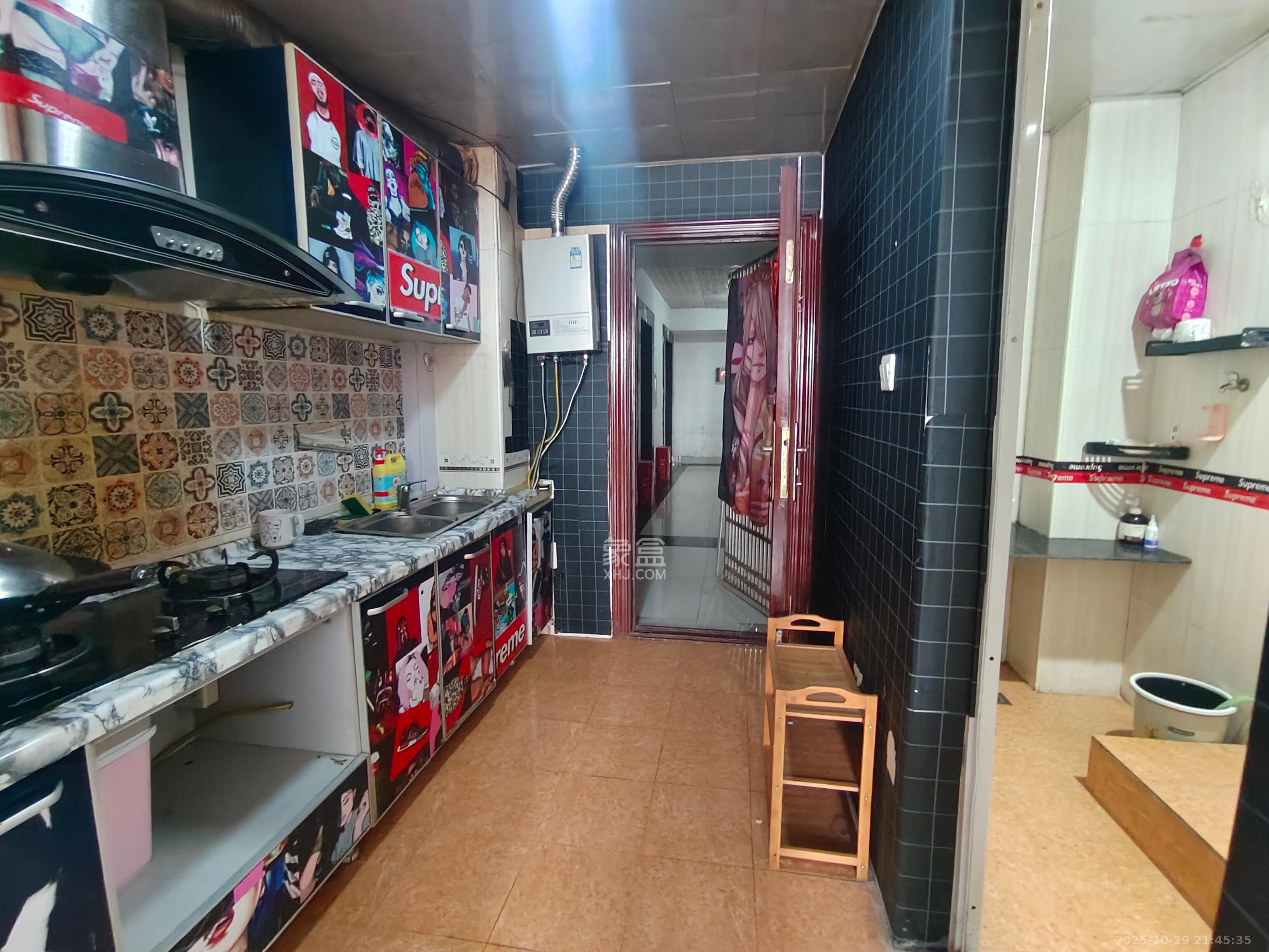 他城（天鸿时代公寓）  2室1厅1卫    1400.0元/月室内图