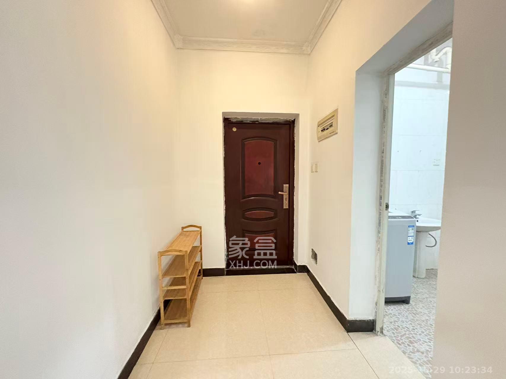 星沙国际物流园/泉星社区  3室2厅2卫    1200.0元/月 星沙国际物流园/泉星社区  3室2厅2卫    1200.0元/月室内图