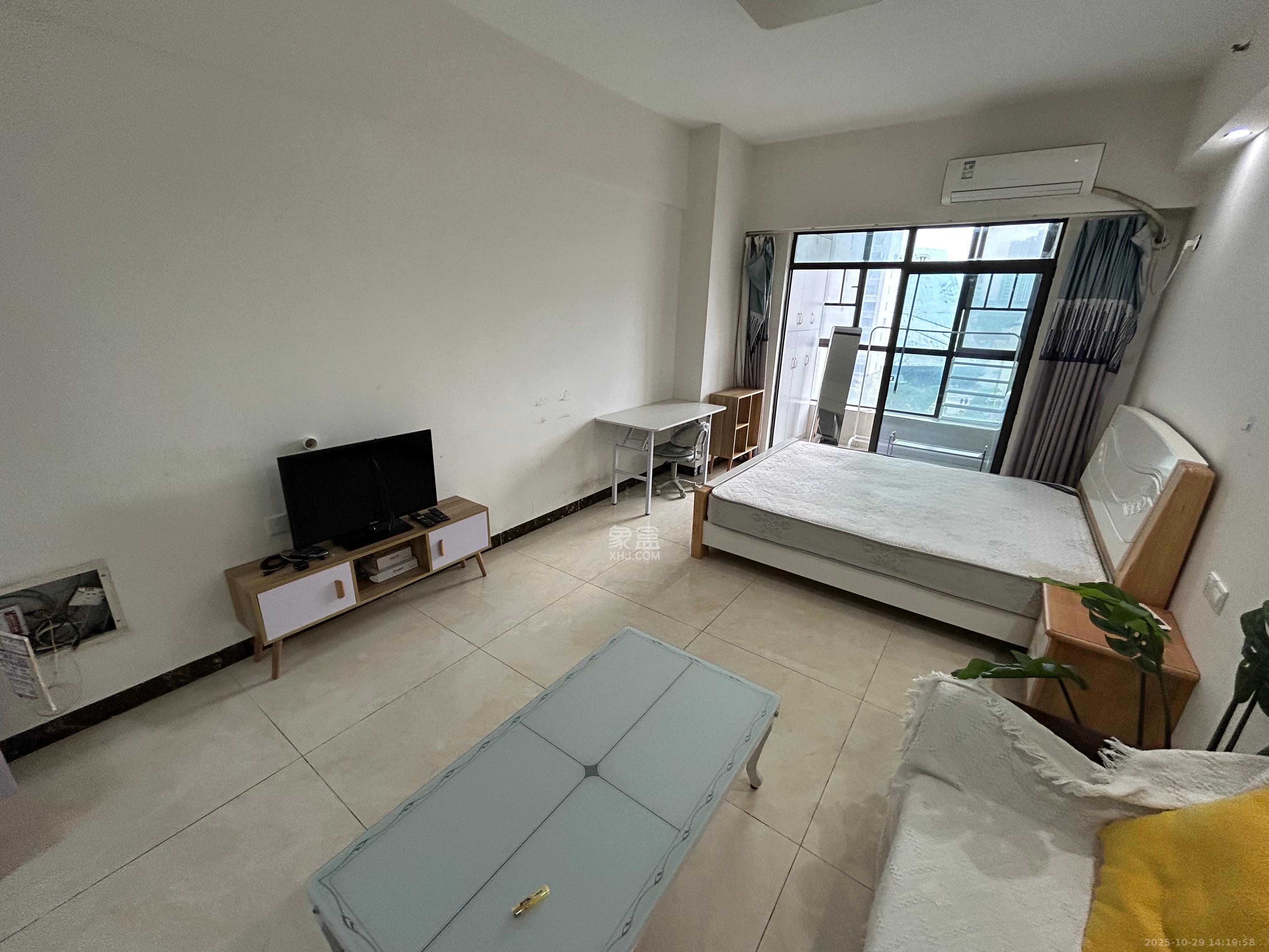 梅溪国际公寓（步步高新天地）  1室1厅1卫    1450.0元/月室内图