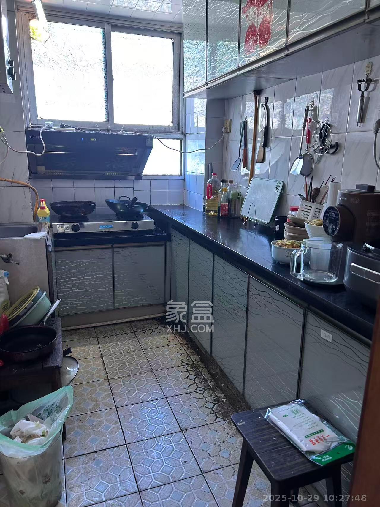 湖开小区(湖南开关厂宿舍)/南大桥社区 3室1厅1卫 1500.0元/月 湖开小区(湖南开关厂宿舍)/南大桥社区 3室1厅1卫 1500.0元/月室内图