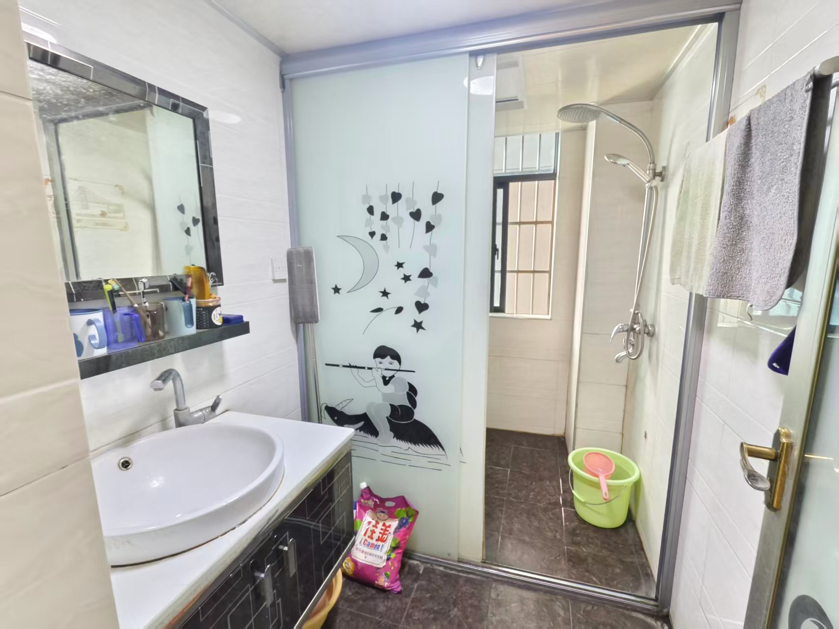 圣华名城建设北路110号  3室2厅1卫    35.0万 圣华名城建设北路110号  3室2厅1卫    35.0万室内图