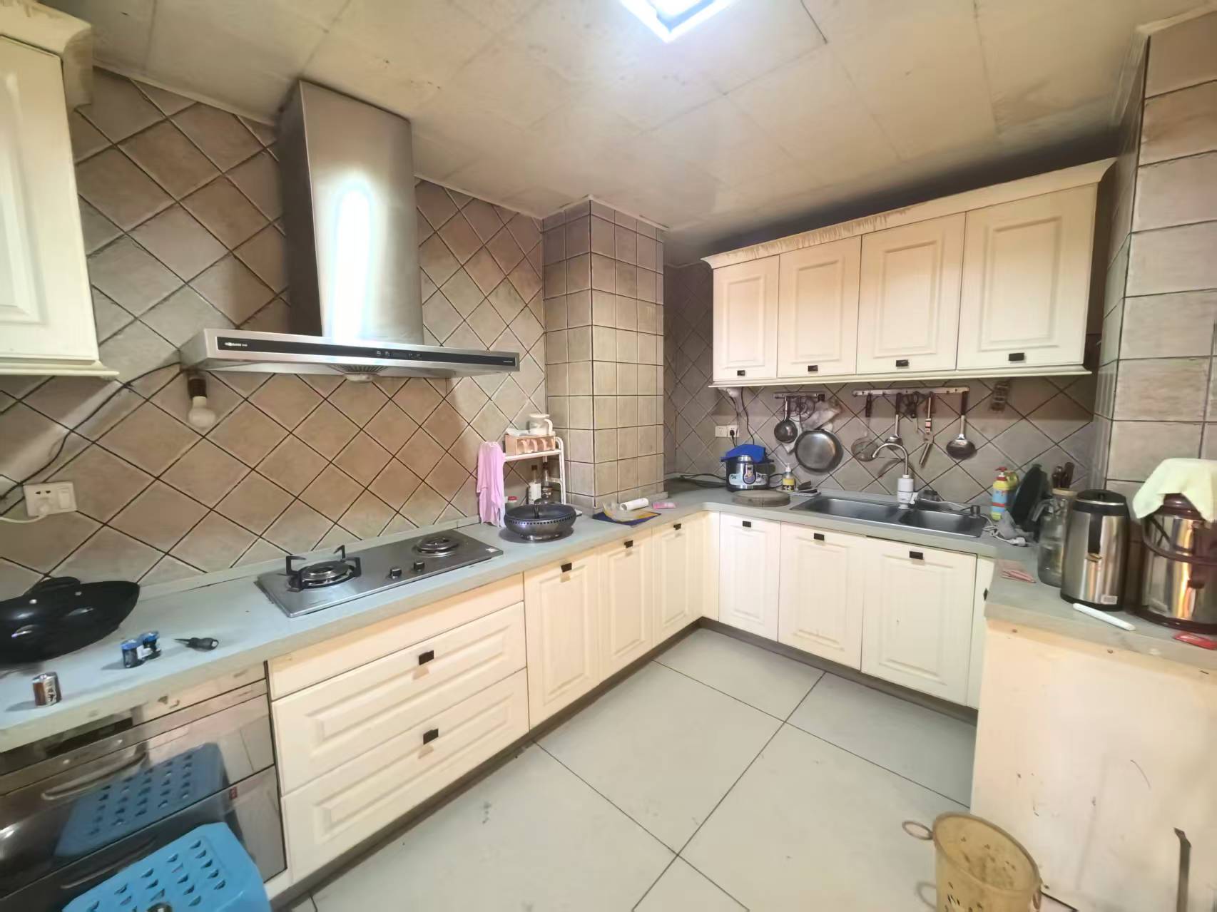 金地家佳旺 5室3厅3卫 23.8万 金地家佳旺 5室3厅3卫 23.8万室内图