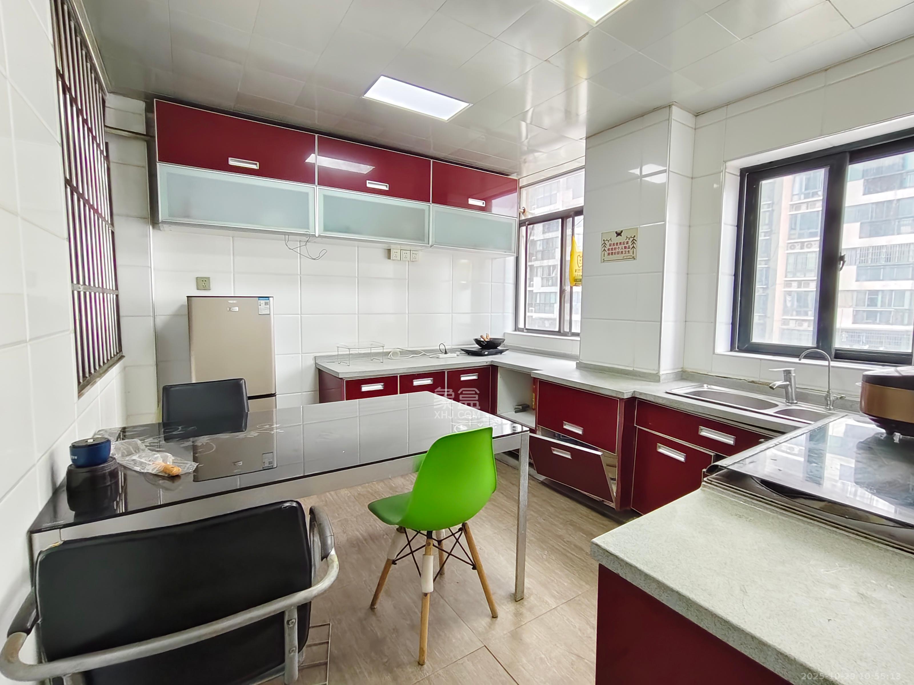 浏阳河畔家园  7室2厅2卫    3700.0元/月室内图