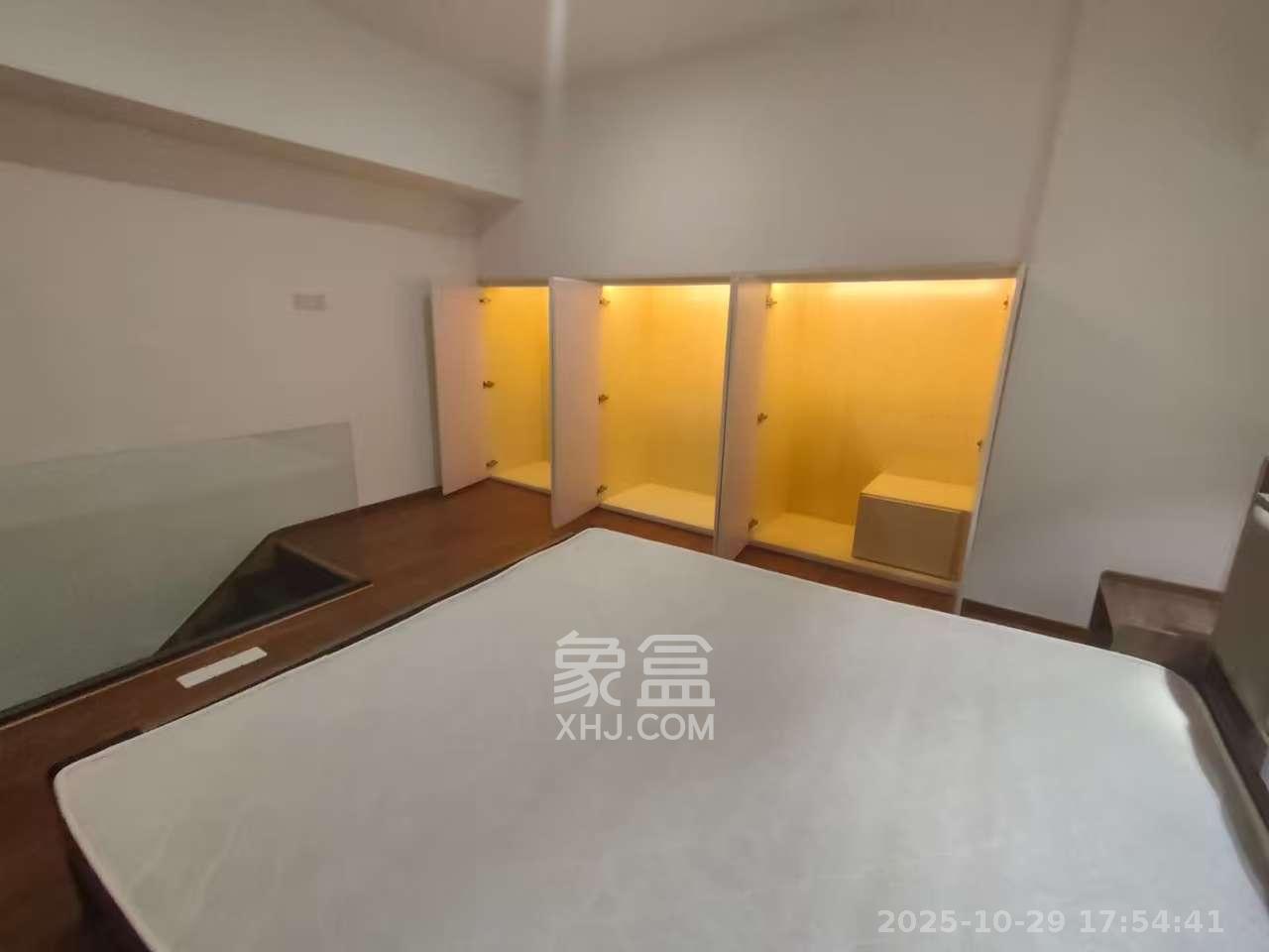 米兰春天  1室1厅1卫    1600.0元/月 米兰春天  1室1厅1卫    1600.0元/月室内图