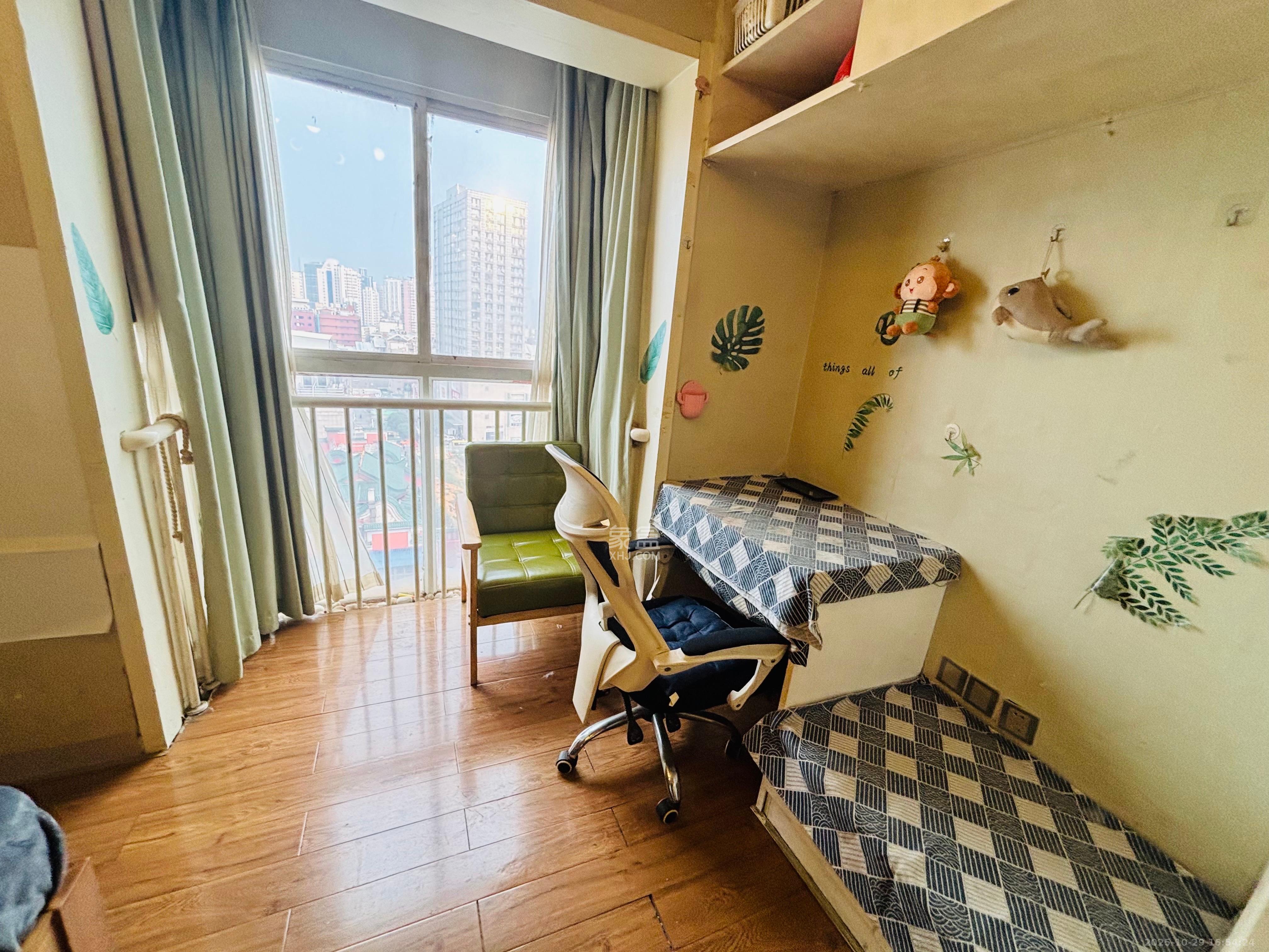 青和上座(上味舫大厦)  1室1厅1卫    1799.0元/月 青和上座(上味舫大厦)  1室1厅1卫    1799.0元/月室内图