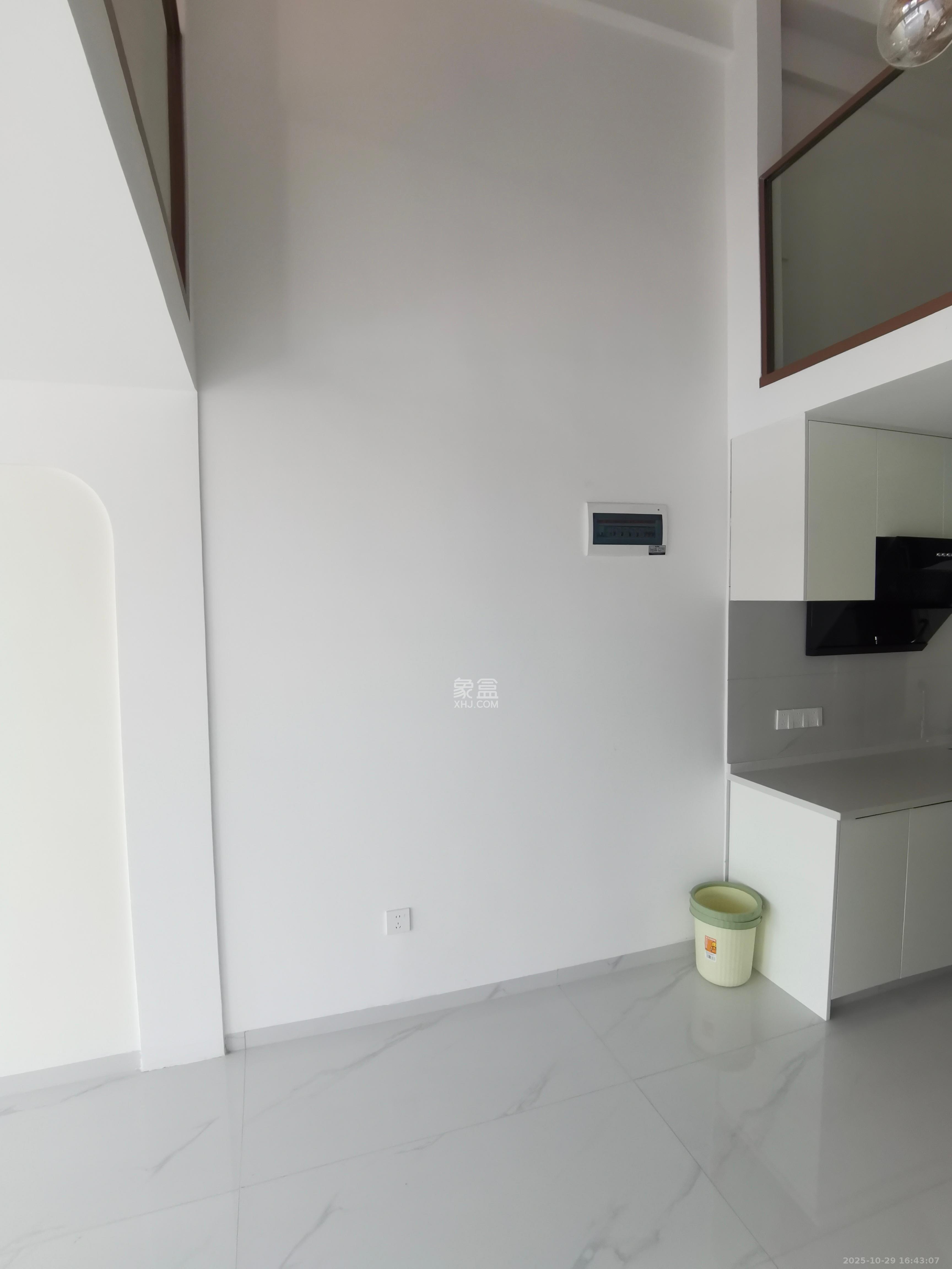 润和国际广场 2室1厅1卫 2900.0元/月 润和国际广场 2室1厅1卫 2900.0元/月室内图