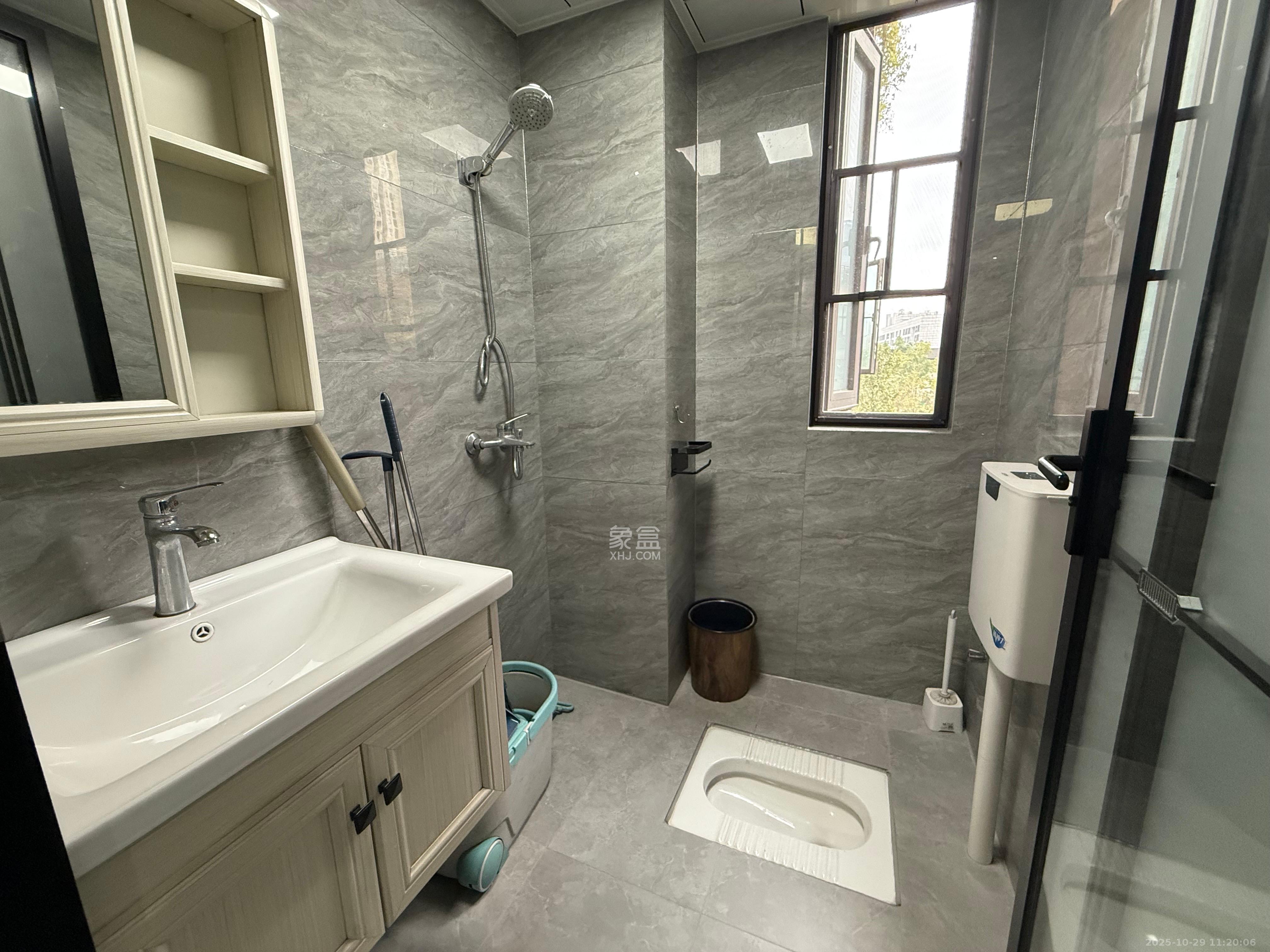 东合新苑 2室1厅1卫 2200.0元/月 东合新苑 2室1厅1卫 2200.0元/月室内图