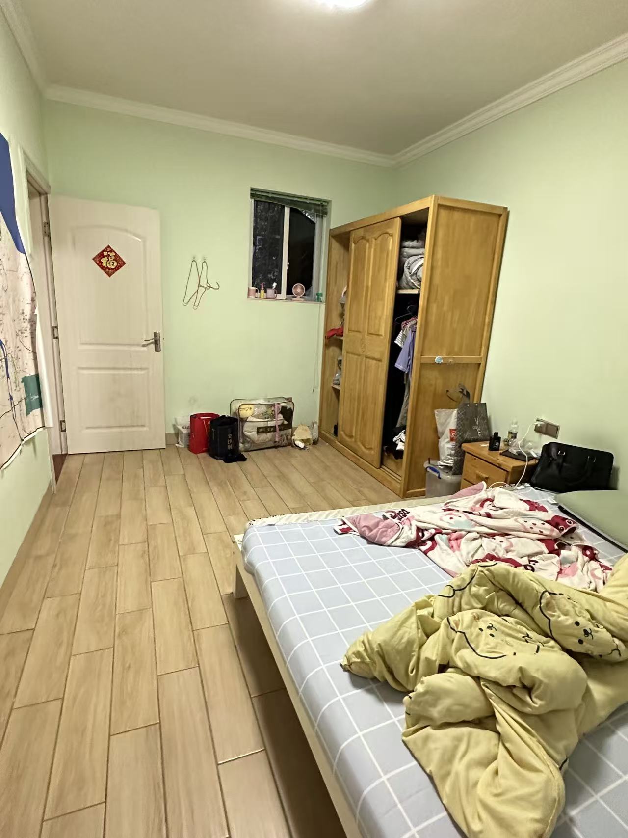 宝源花园  3室2厅1卫    2600.0元/月室内图