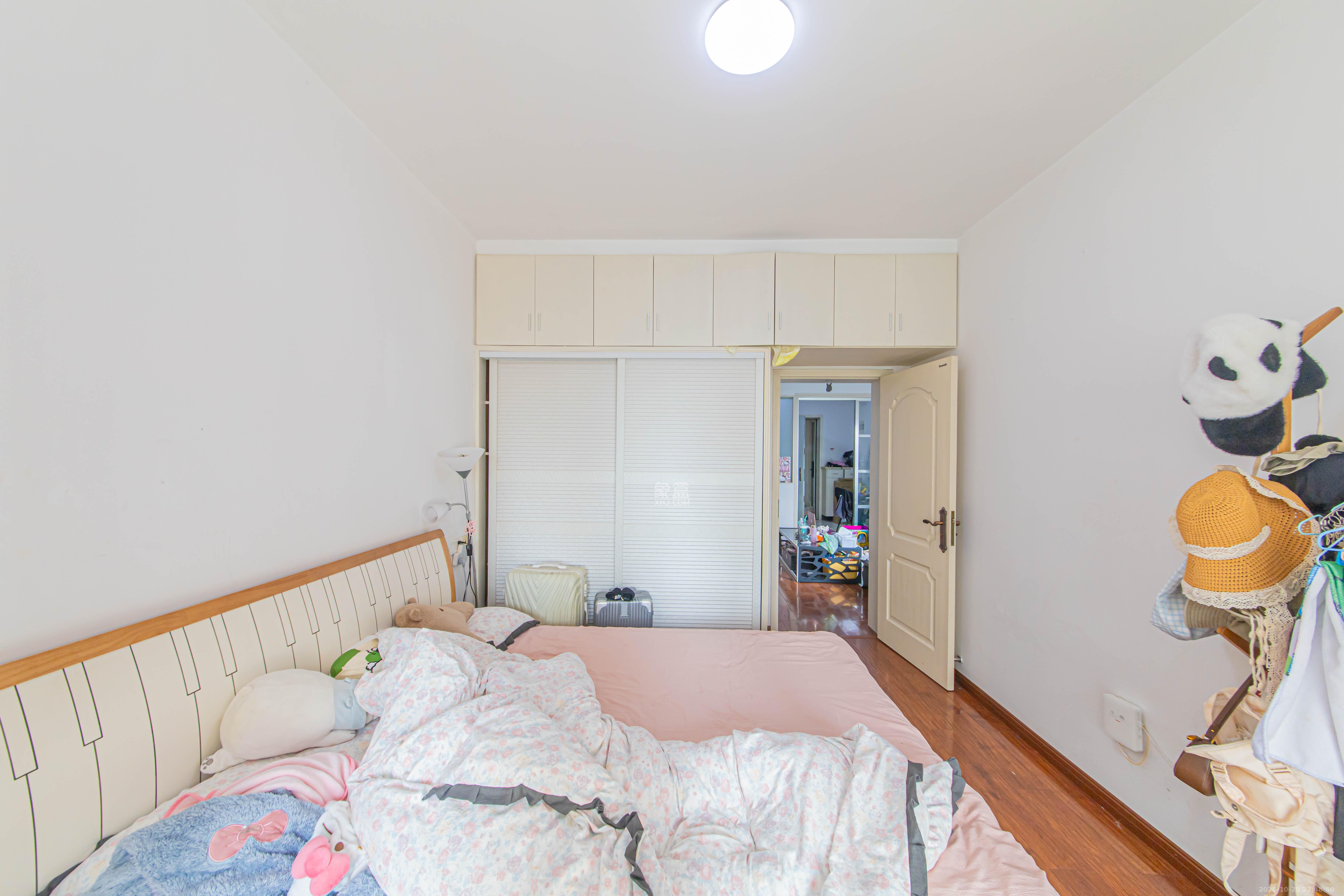 怡海星城 1室1厅1卫 29.0万 怡海星城 1室1厅1卫 29.0万卧室