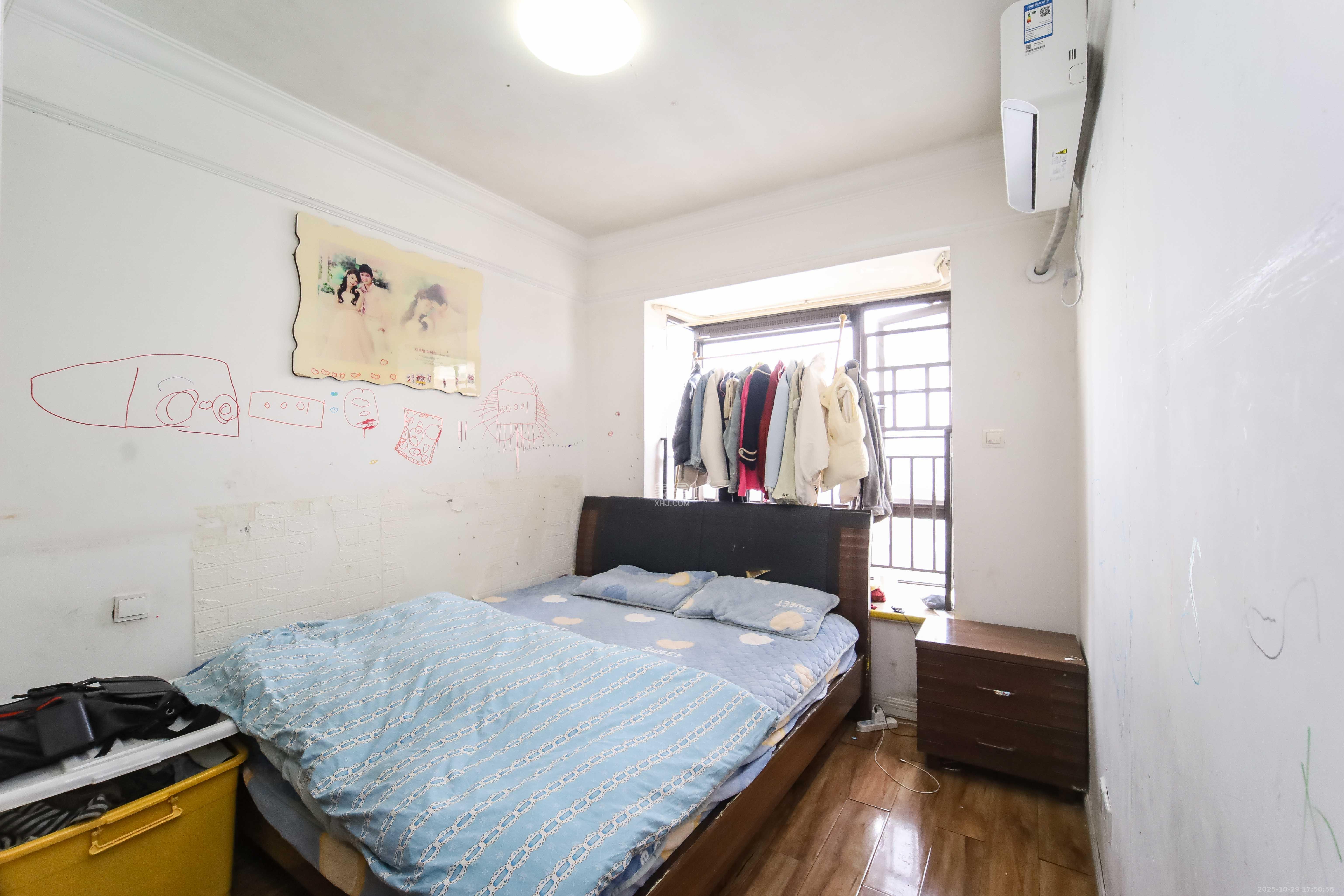 上东辛顿公寓  2室1厅1卫    59.8万卧室