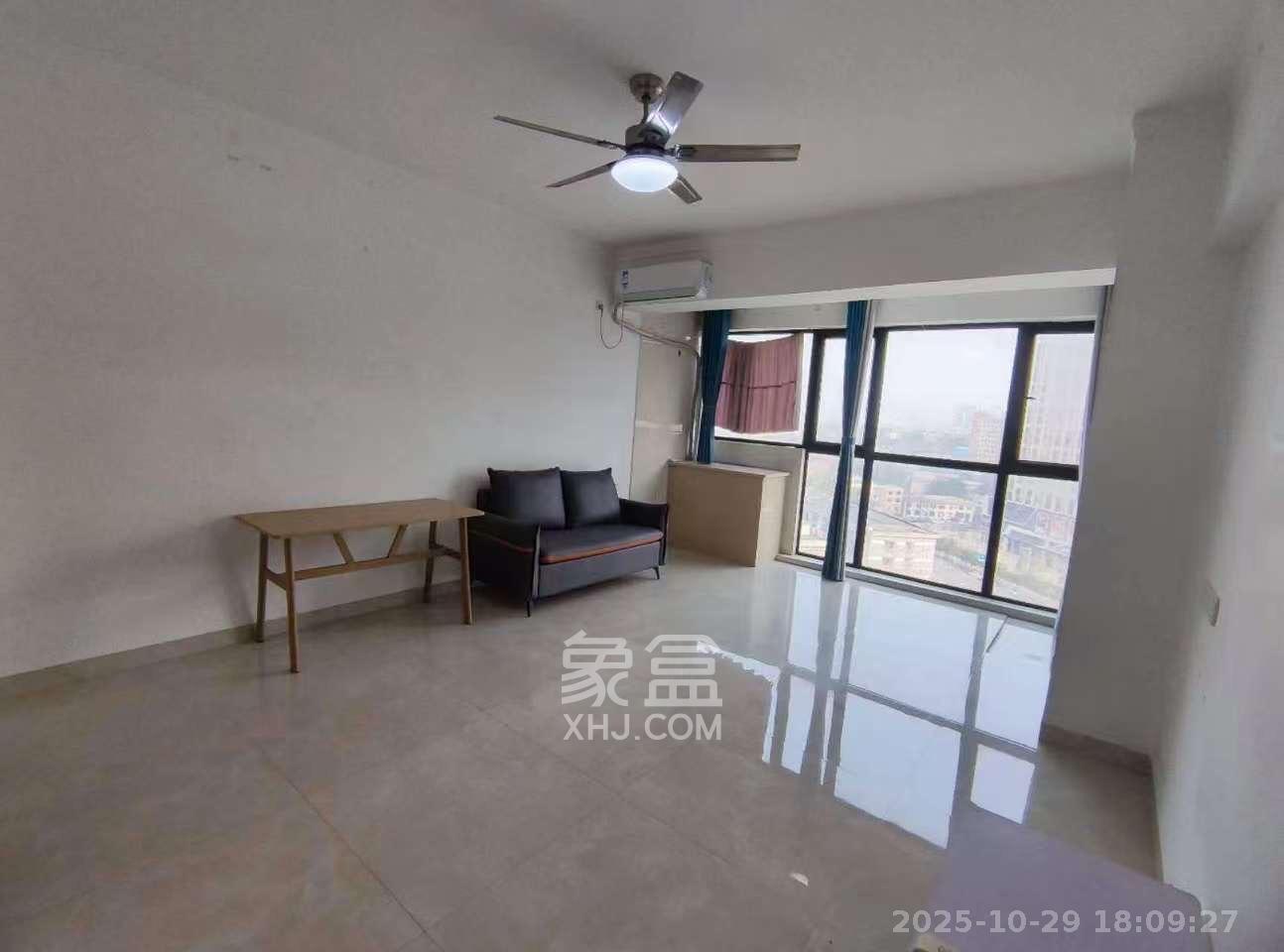 麓谷明珠  1室0厅1卫    1300.0元/月 麓谷明珠  1室0厅1卫    1300.0元/月室内图1