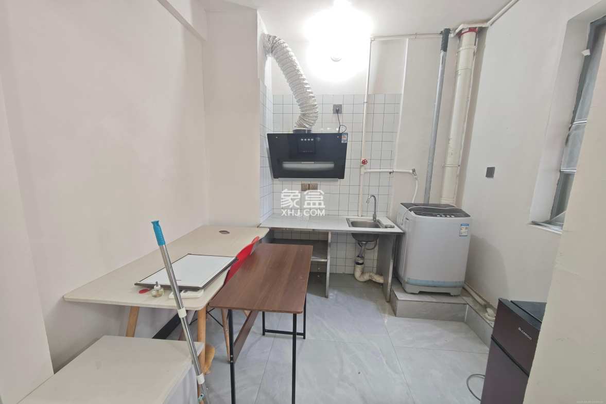 中建悦和城 1室0厅0卫 900.0元/月 中建悦和城 1室0厅0卫 900.0元/月室内图