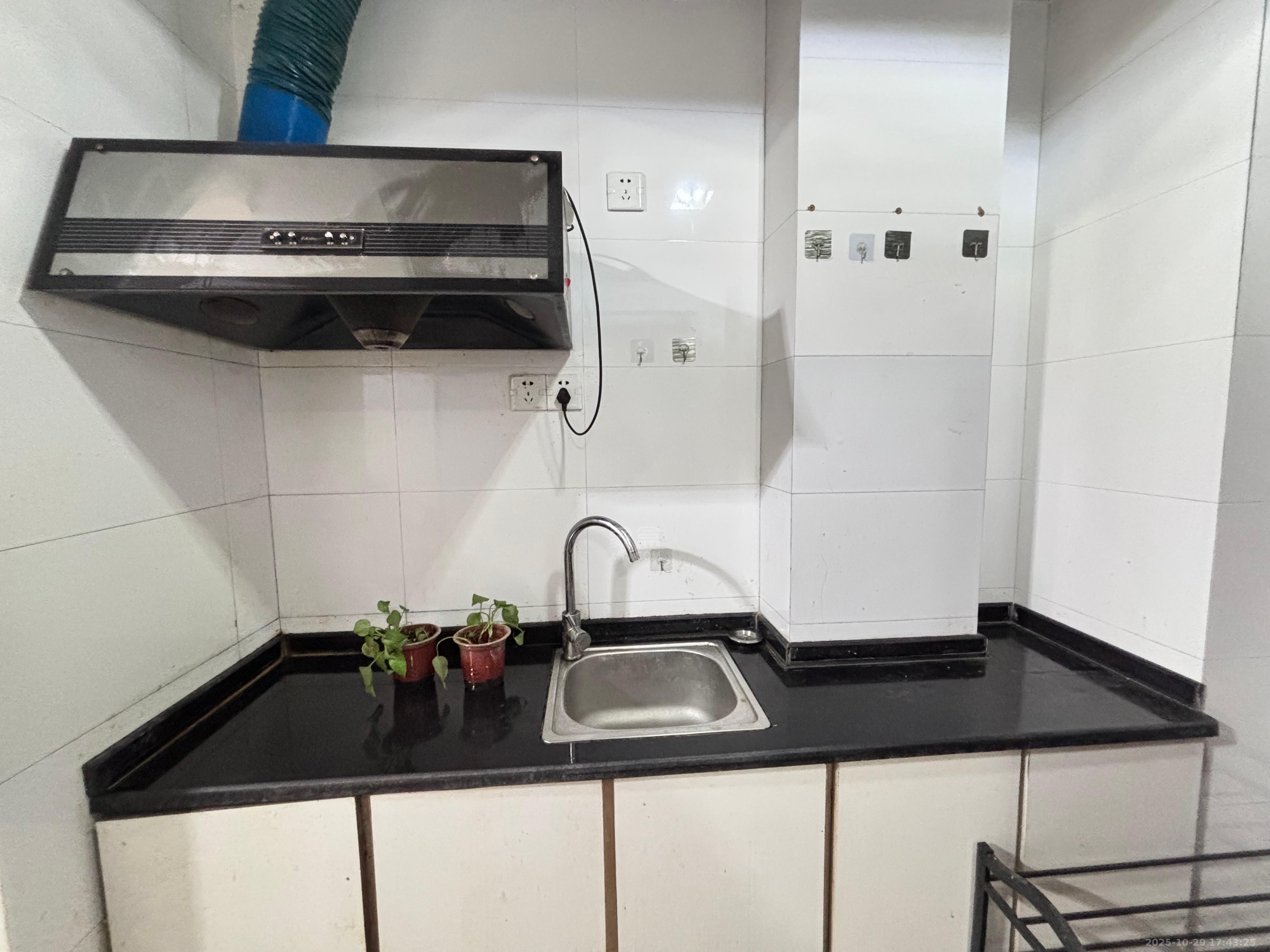 家润多 1室1厅1卫 1000.0元/月 家润多 1室1厅1卫 1000.0元/月室内图