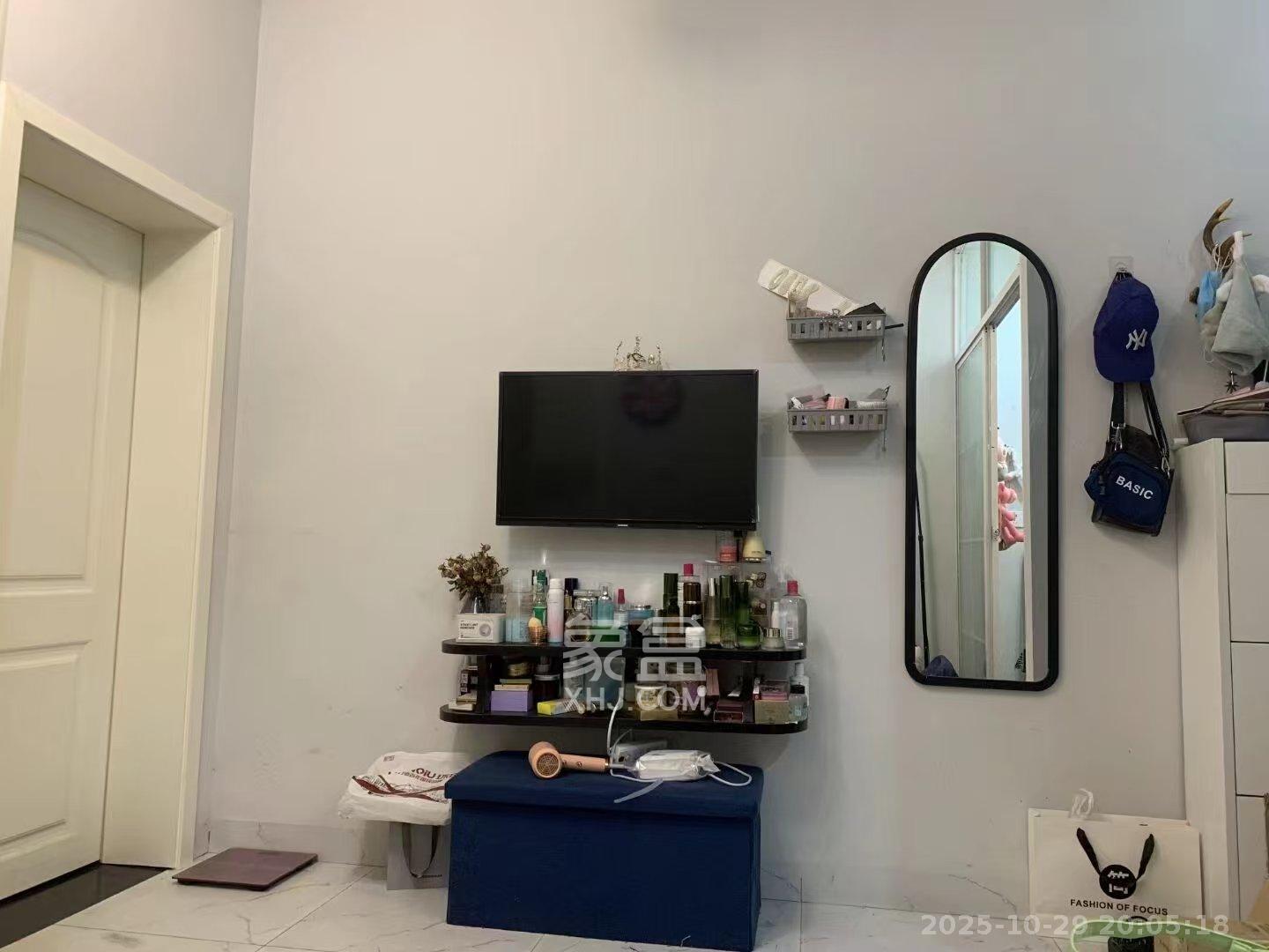 蔡锷路居民点  2室1厅1卫    1880.0元/月室内图