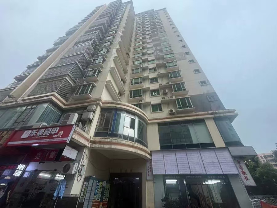 金鼎花苑（金鼎中心商厦）  4室2厅1卫    100.0万