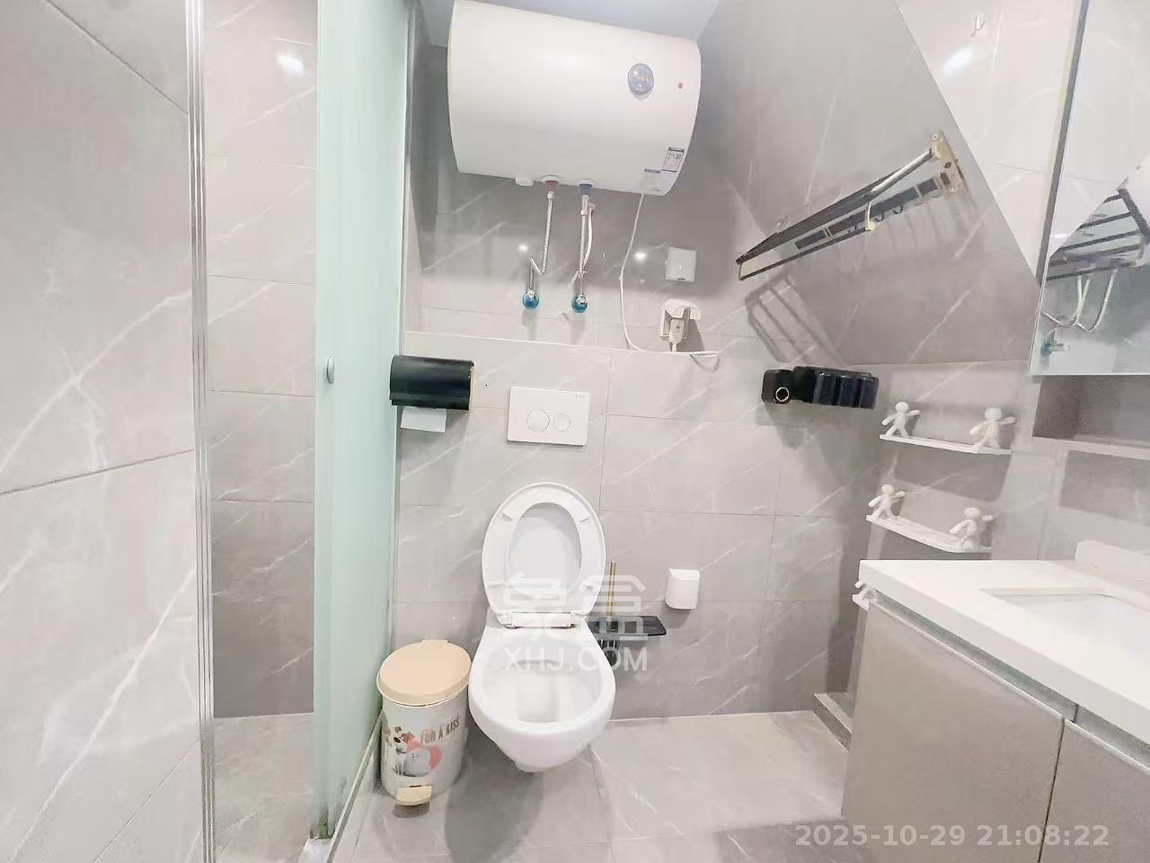 中一鲲出（鲲鹏府）  2室2厅1卫    2700.0元/月室内图