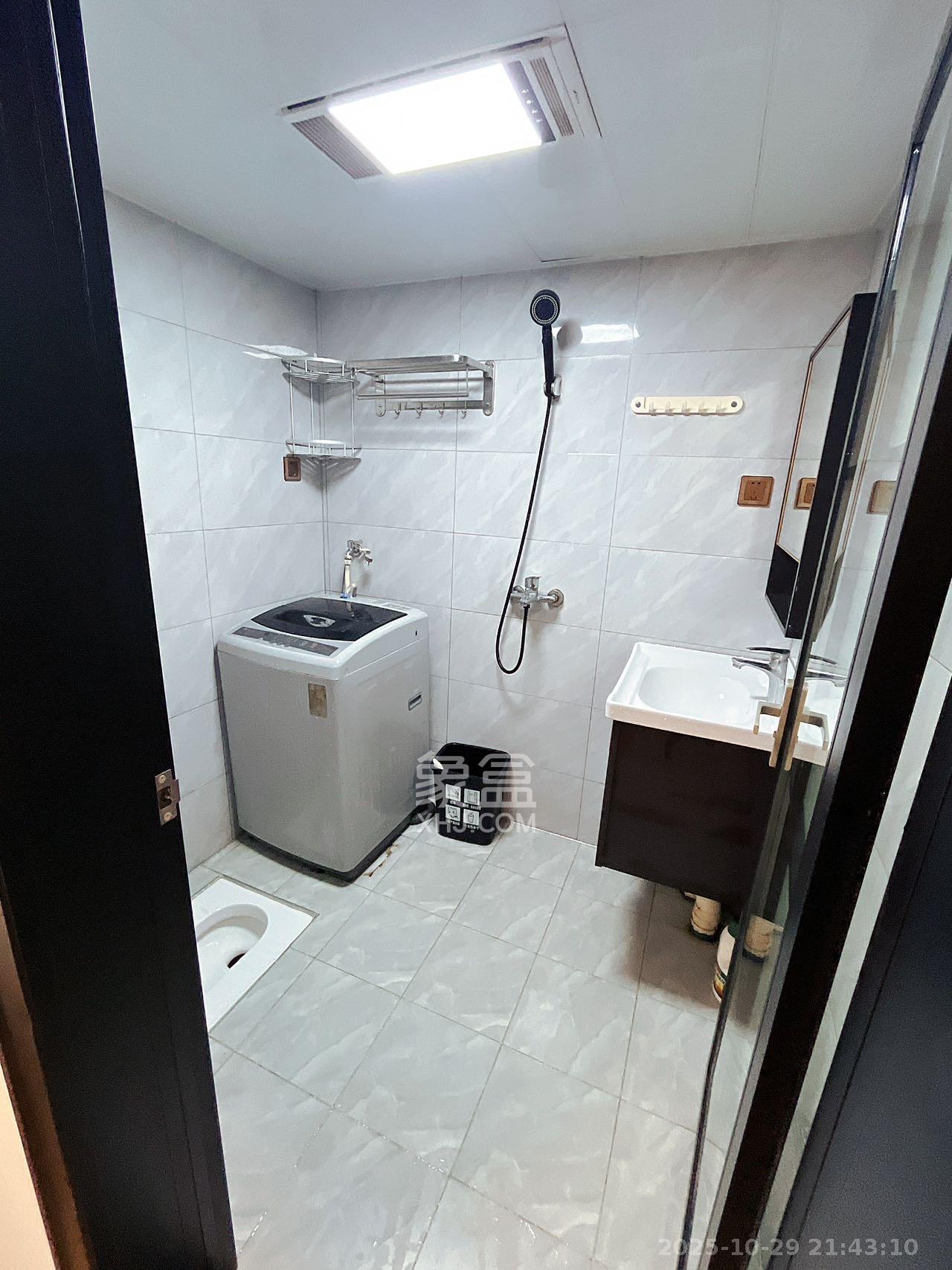 桥头家苑一期  1室1厅1卫    1200.0元/月 桥头家苑一期  1室1厅1卫    1200.0元/月室内图