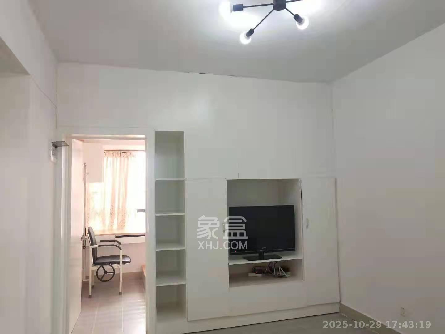 中信城市广场(中信新城一期) 2室1厅1卫 1600.0元/月 中信城市广场(中信新城一期) 2室1厅1卫 1600.0元/月室内图