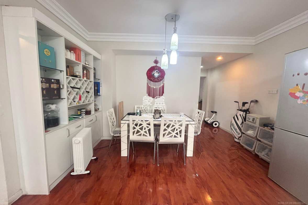 盛地尊域 3室2厅1卫 2000.0元/月 盛地尊域 3室2厅1卫 2000.0元/月室内图