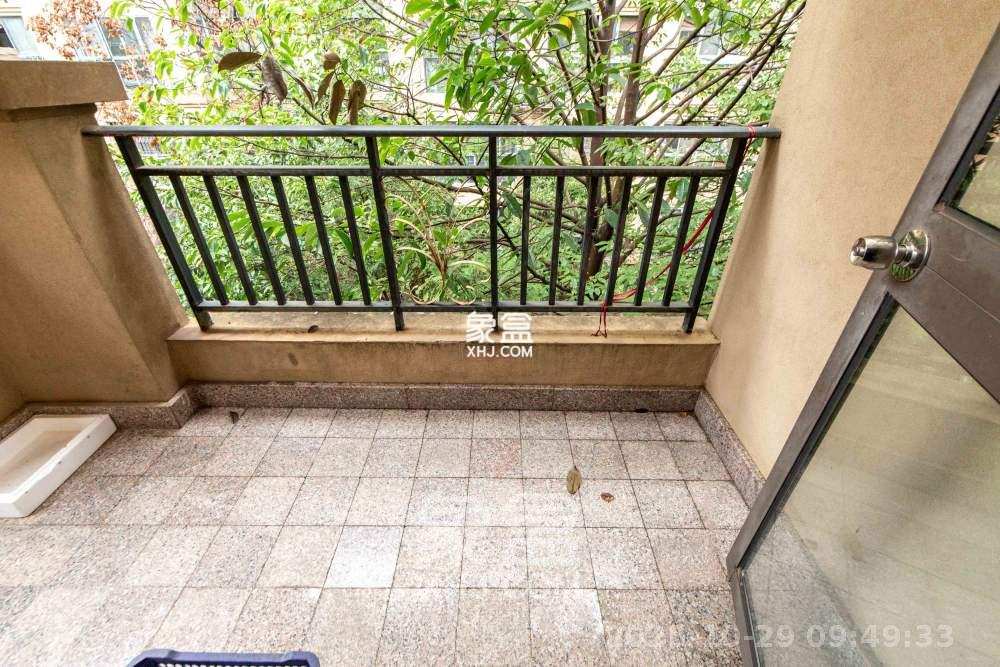 中城丽景香山园 5室2厅2卫 6000.0元/月 中城丽景香山园 5室2厅2卫 6000.0元/月室内图