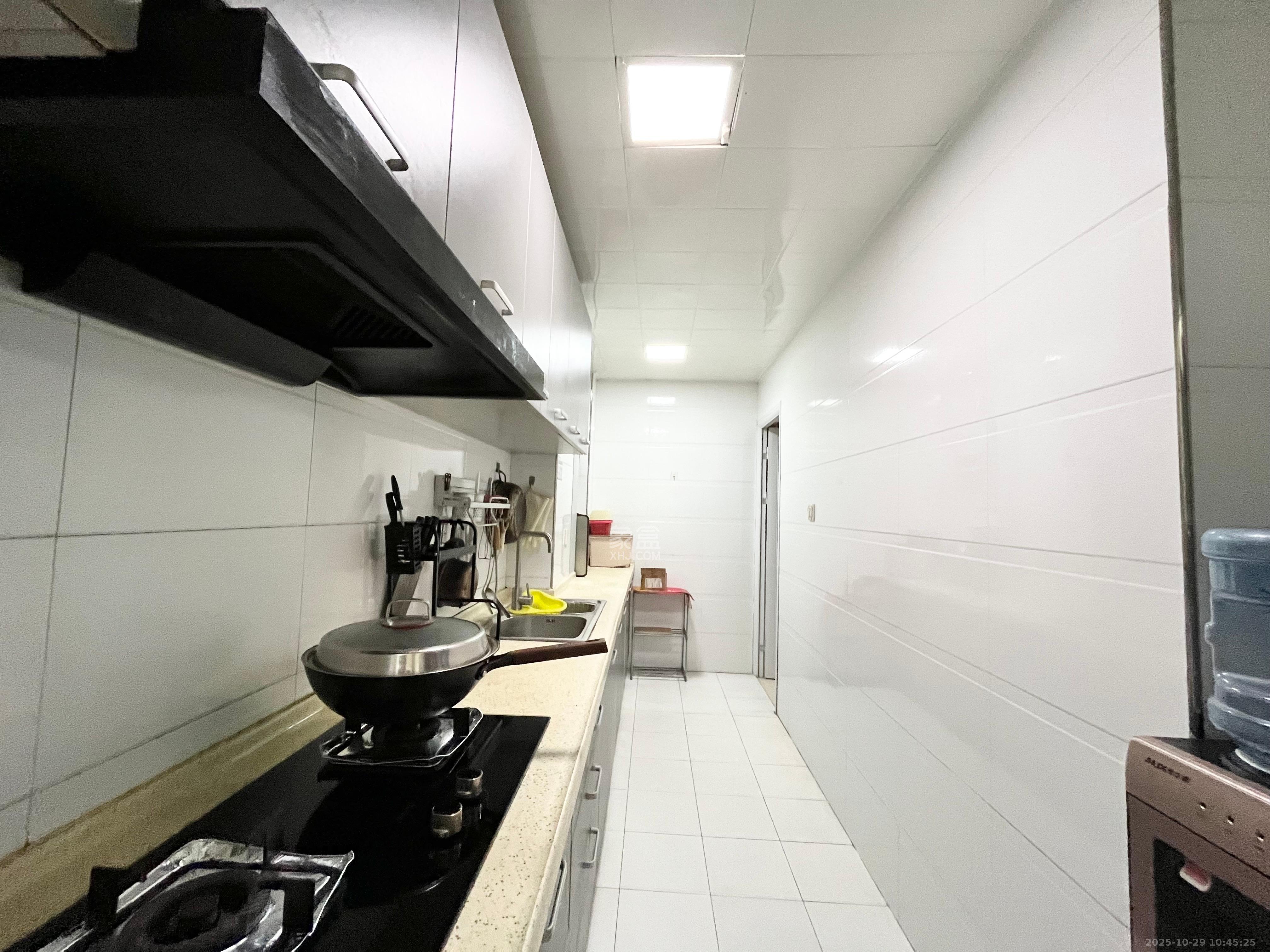 保利麓谷林语C区  2室2厅1卫    2400.0元/月 保利麓谷林语C区  2室2厅1卫    2400.0元/月室内图