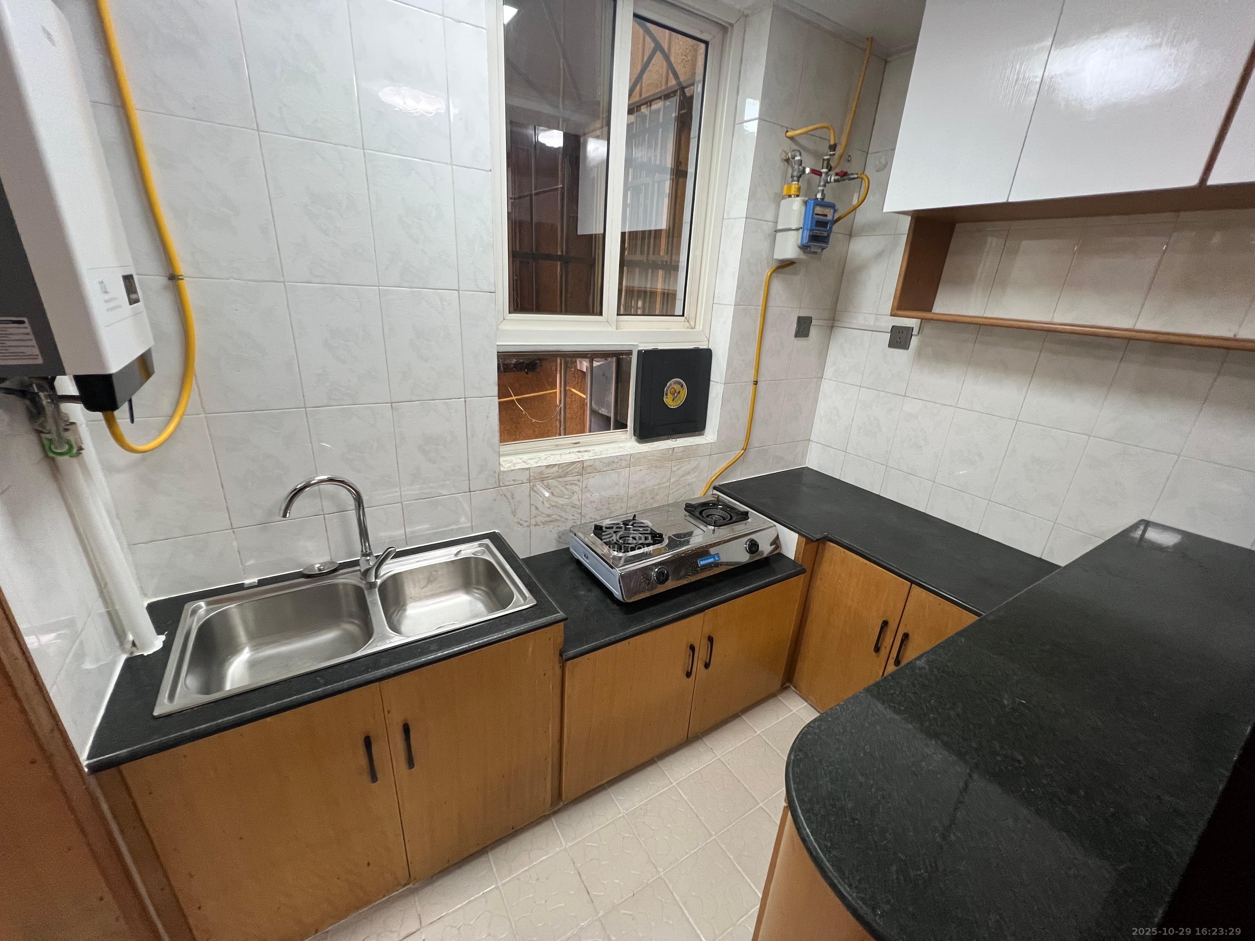 御景龙城 1室1厅1卫 1100.0元/月 御景龙城 1室1厅1卫 1100.0元/月室内图