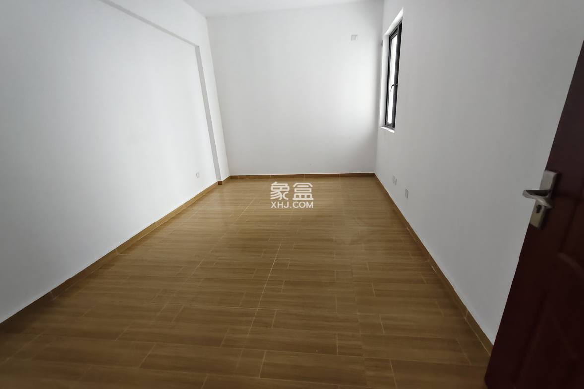 道客和悦嘉园 5室2厅1卫 3000.0元/月 道客和悦嘉园 5室2厅1卫 3000.0元/月室内图