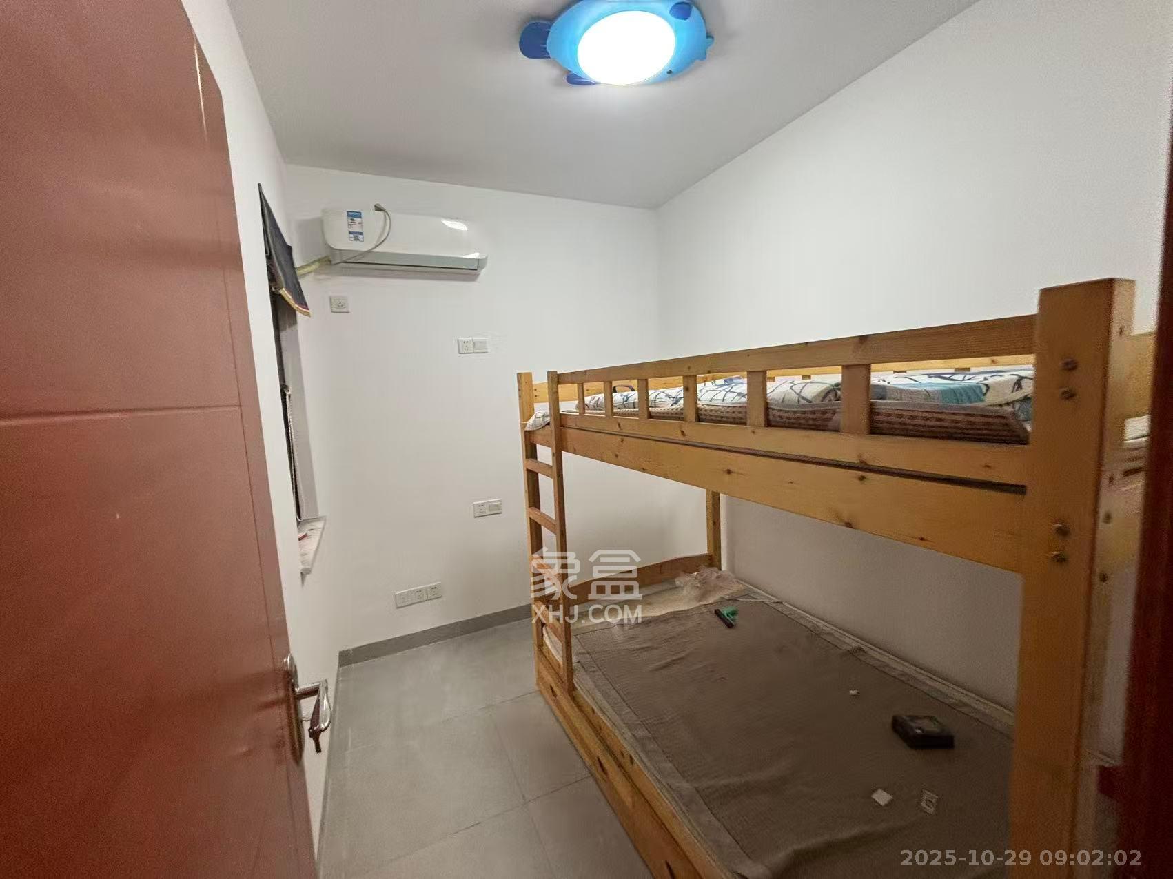 卓越蔚蓝城邦  3室2厅1卫    2000.0元/月 卓越蔚蓝城邦  3室2厅1卫    2000.0元/月室内图