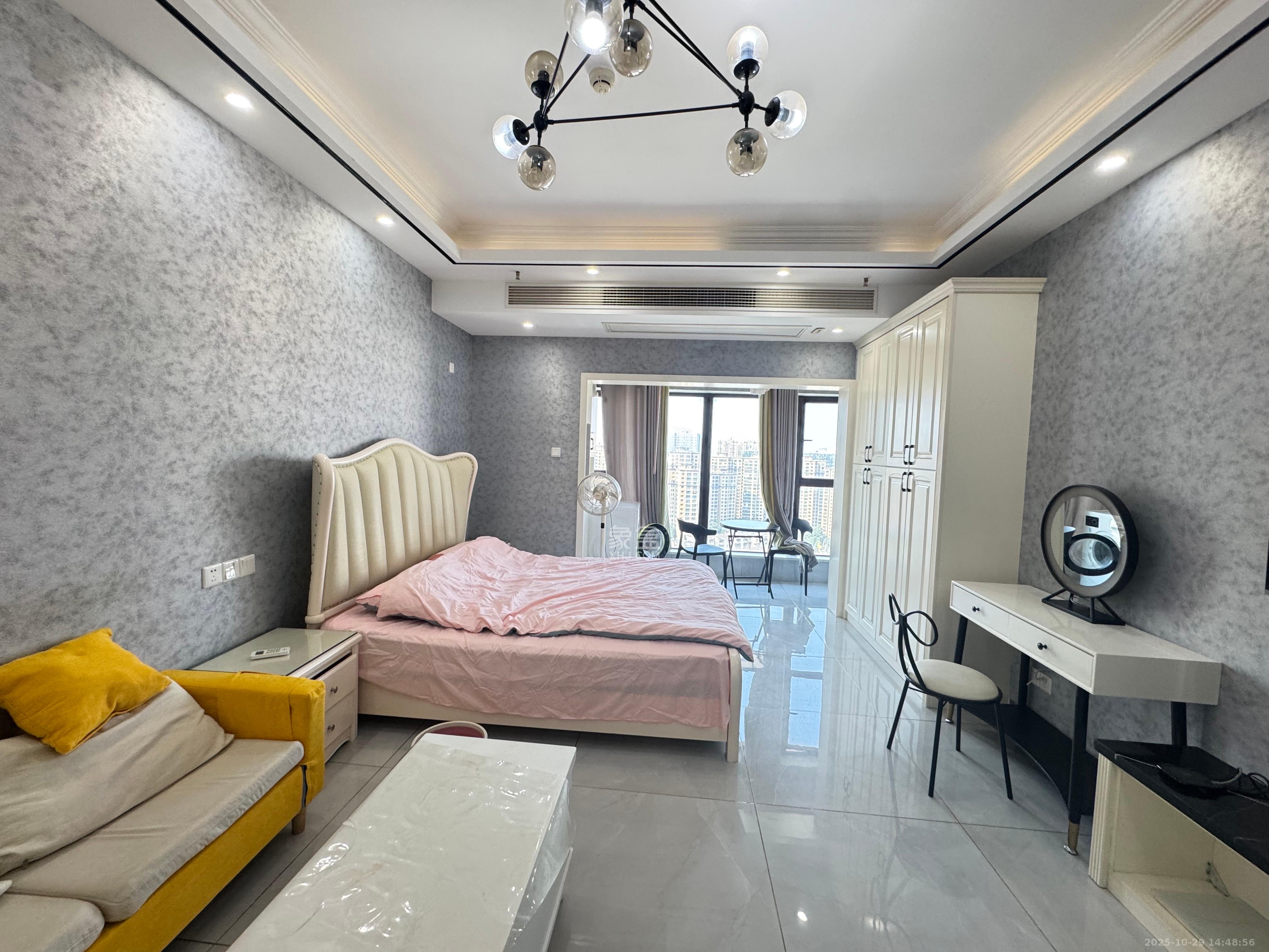 高升时代广场(冠铭商务中心)  1室0厅0卫    1700.0元/月 高升时代广场(冠铭商务中心)  1室0厅0卫    1700.0元/月室内图