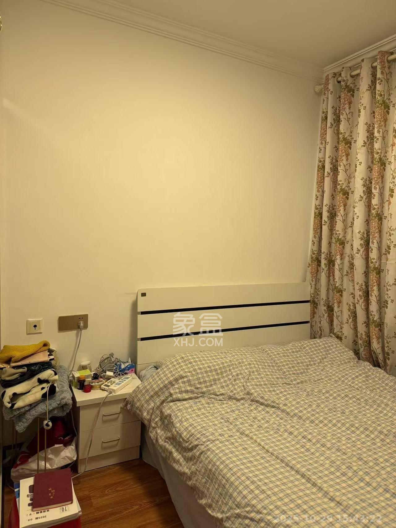 蓝光幸福满庭 2室2厅1卫 2600.0元/月 蓝光幸福满庭 2室2厅1卫 2600.0元/月室内图