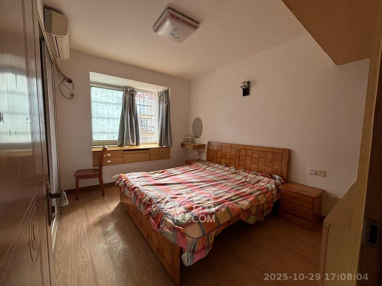 枫华府第 2室2厅1卫 1300.0元/月 枫华府第 2室2厅1卫 1300.0元/月室内图