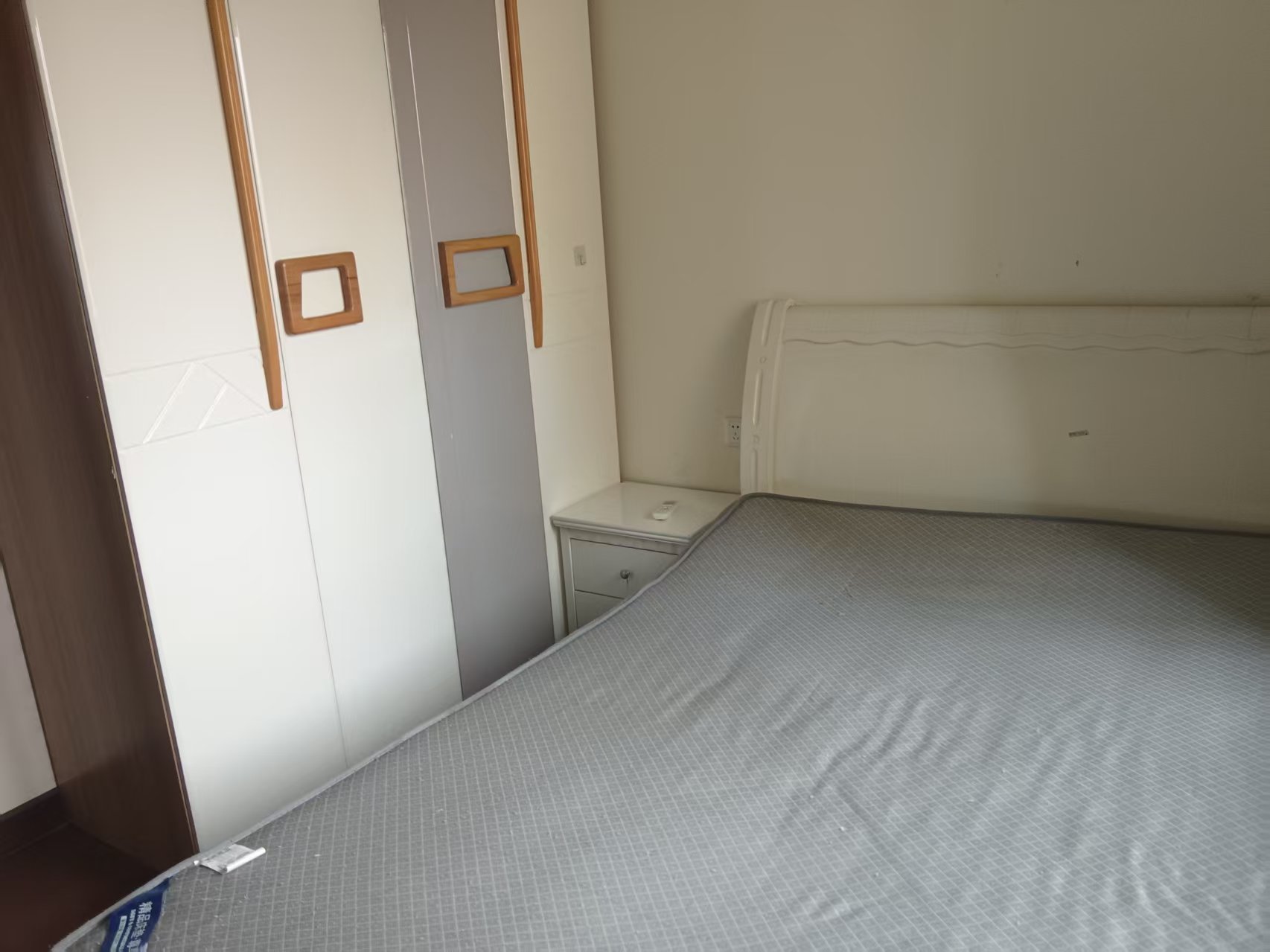 恒大绿洲  3室2厅2卫    2000.0元/月