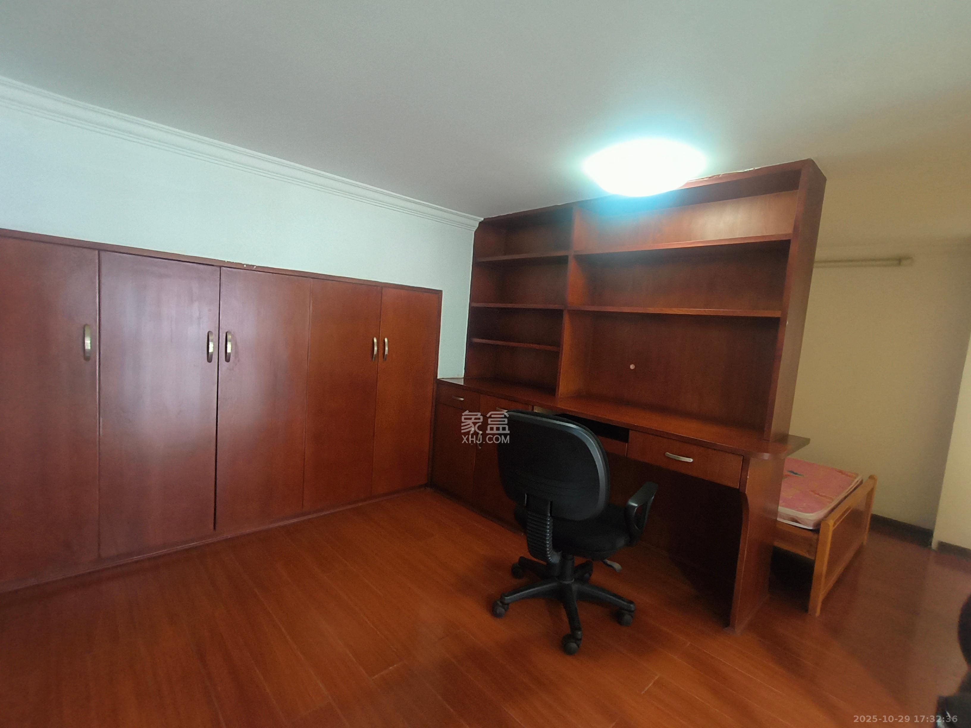 楚天馨苑  2室2厅1卫    1900.0元/月室内图