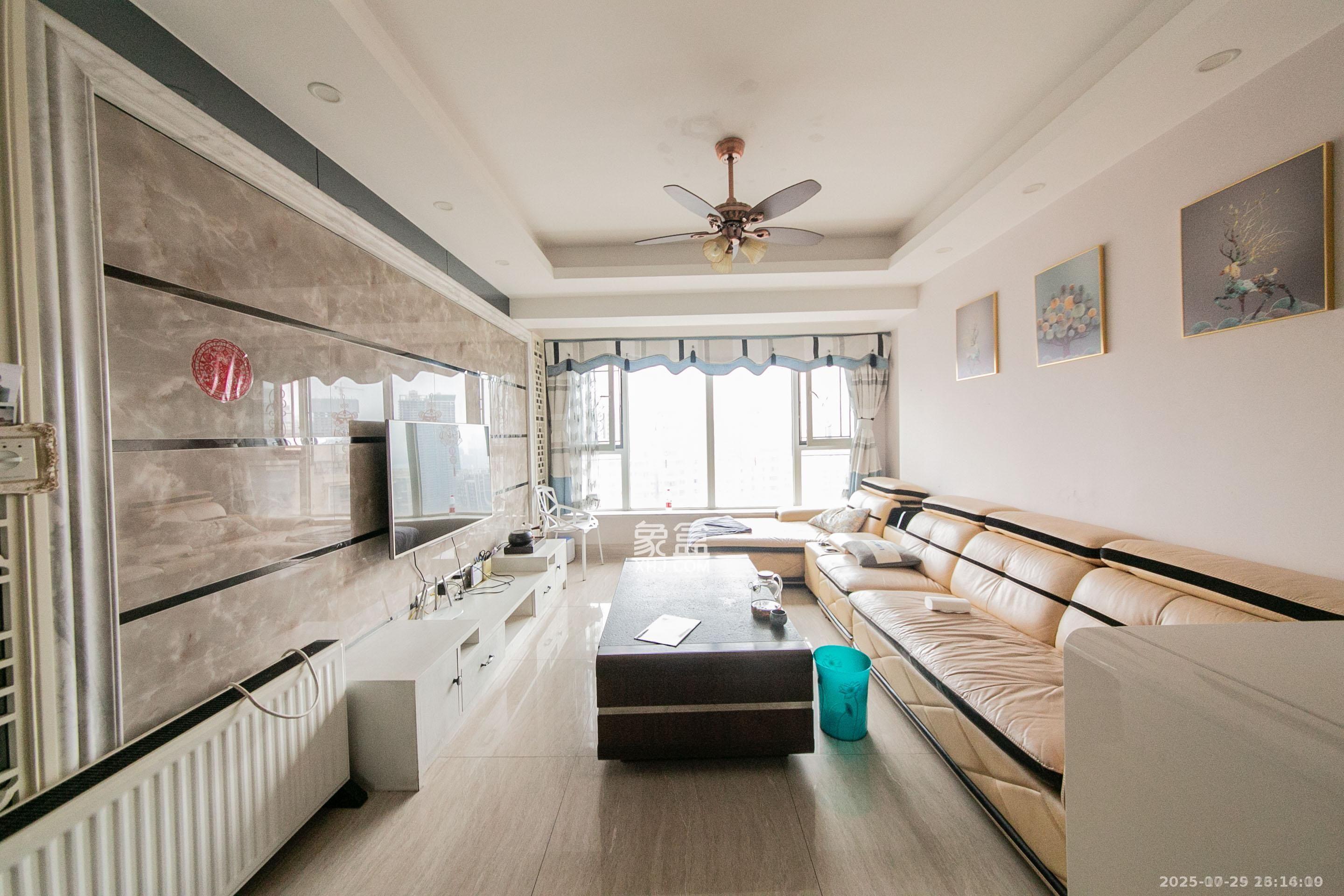 北辰三角洲D2区  1室1厅1卫    3300.0元/月 北辰三角洲D2区  1室1厅1卫    3300.0元/月