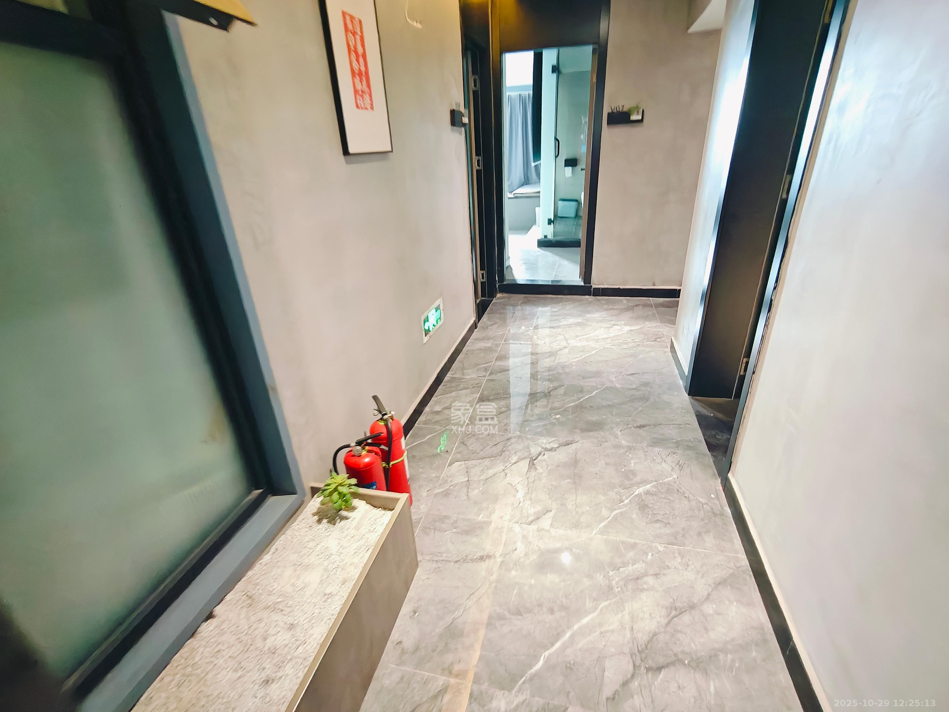 王府井公寓（福源公寓）  5室2厅1卫    4600.0元/月室内图