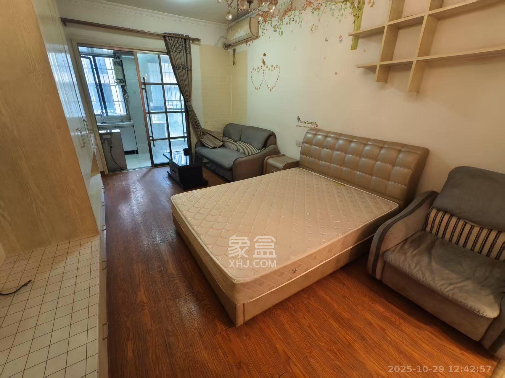 中城丽景香山园  1室1厅1卫    1500.0元/月室内图