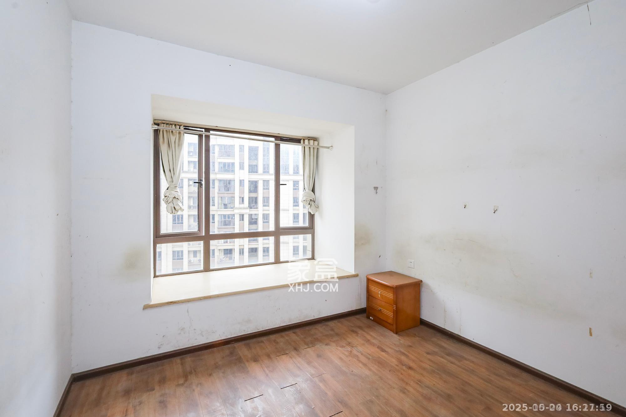 南山雍江汇(滨江国际新城) 3室2厅1卫 2200.0元/月 南山雍江汇(滨江国际新城) 3室2厅1卫 2200.0元/月室内图