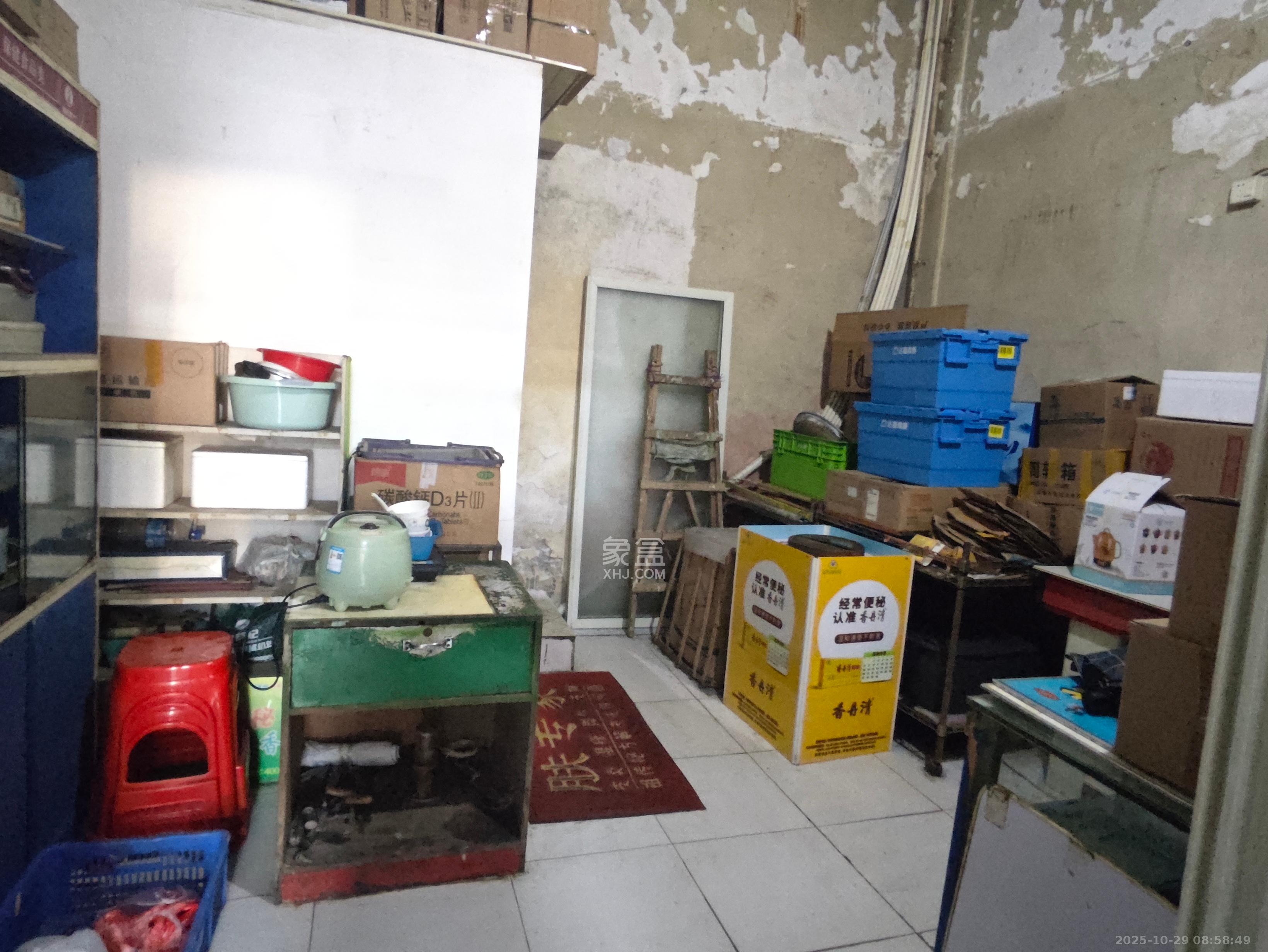 长征花园   106.32㎡      8200.0元/月室内图