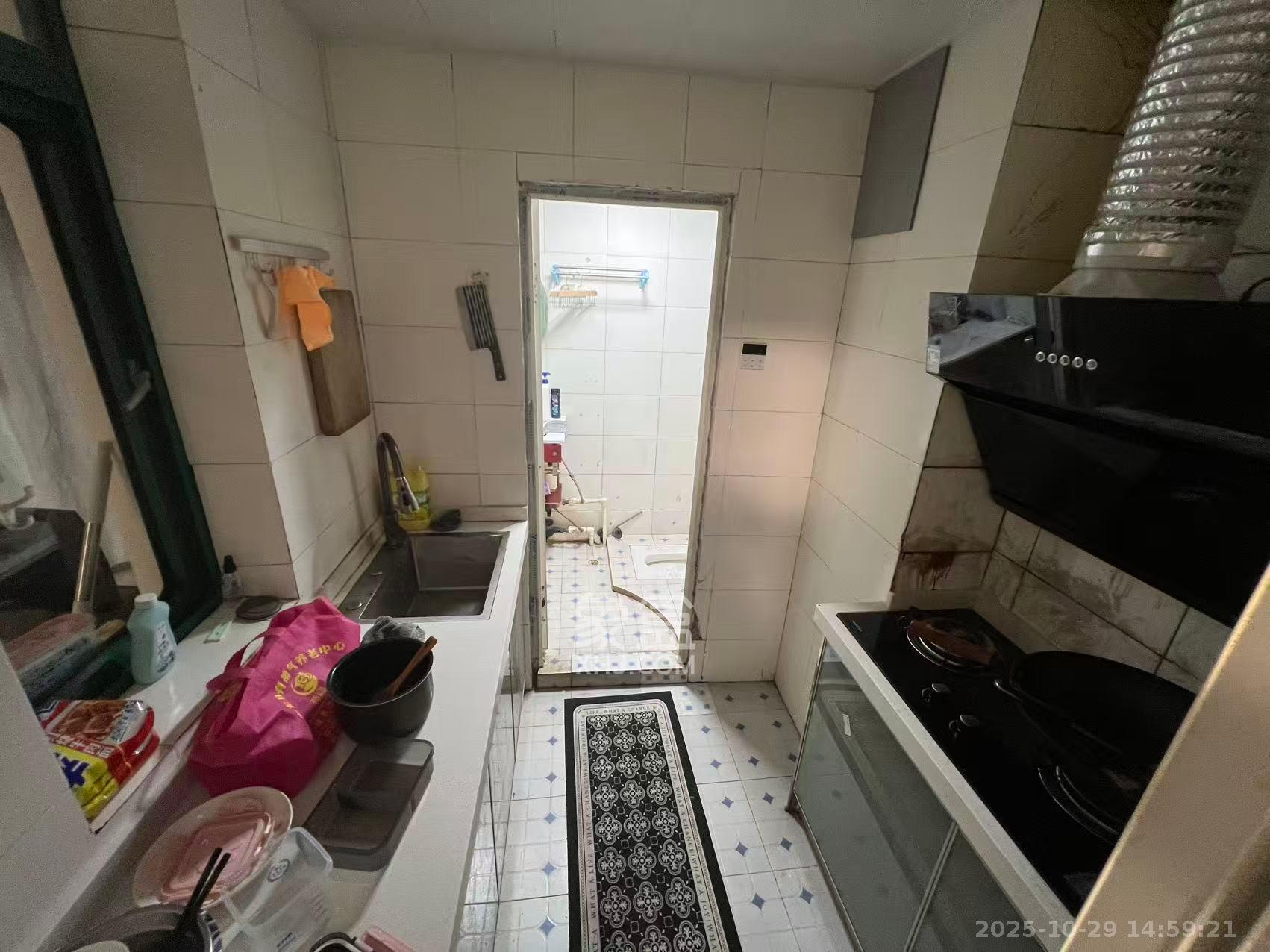 明城公寓  1室1厅1卫    1050.0元/月室内图